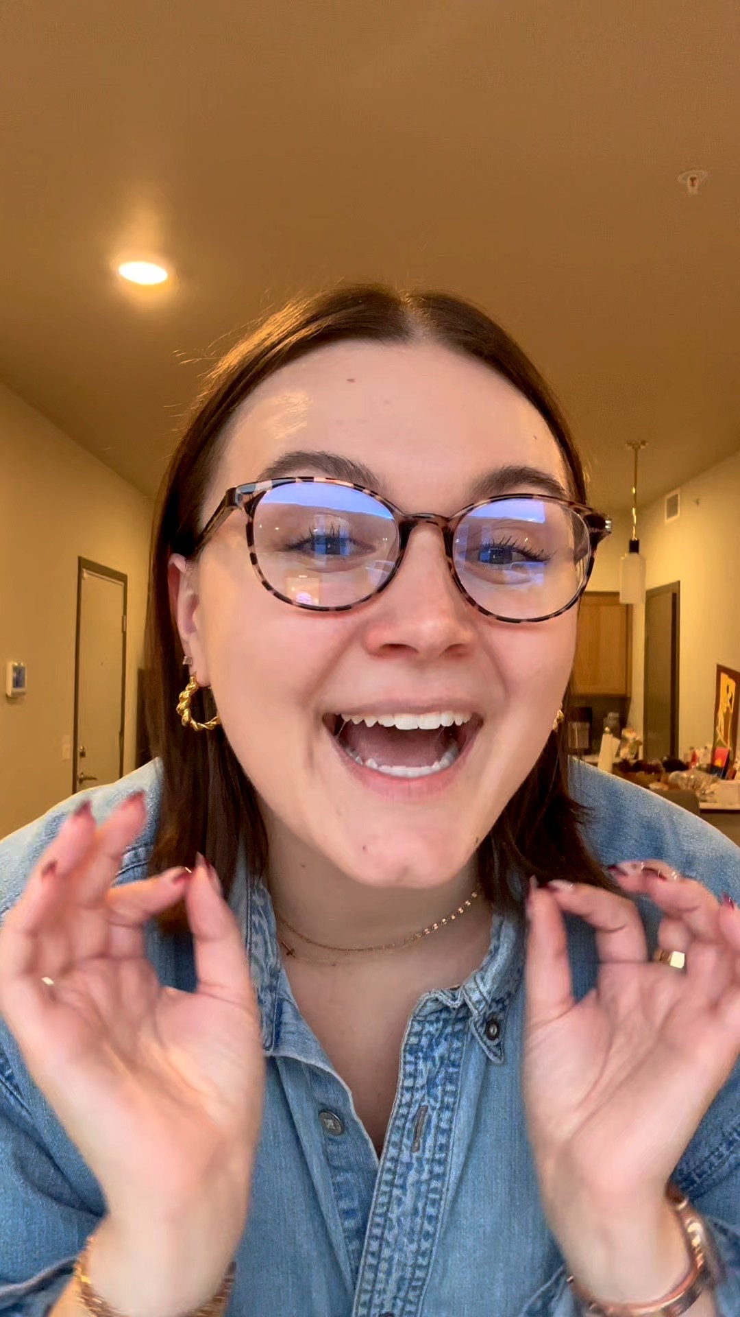 Mixing animal prints is SO in this year! I am loving the look for fall 2025 and I think a funky outfit like this would not be boring for Thanksgiving 🥰

I’m wearing a men’s XL top, size 31 jeans and size 9.5 heels

#LTKSeasonal #LTKootd #LTKHoliday