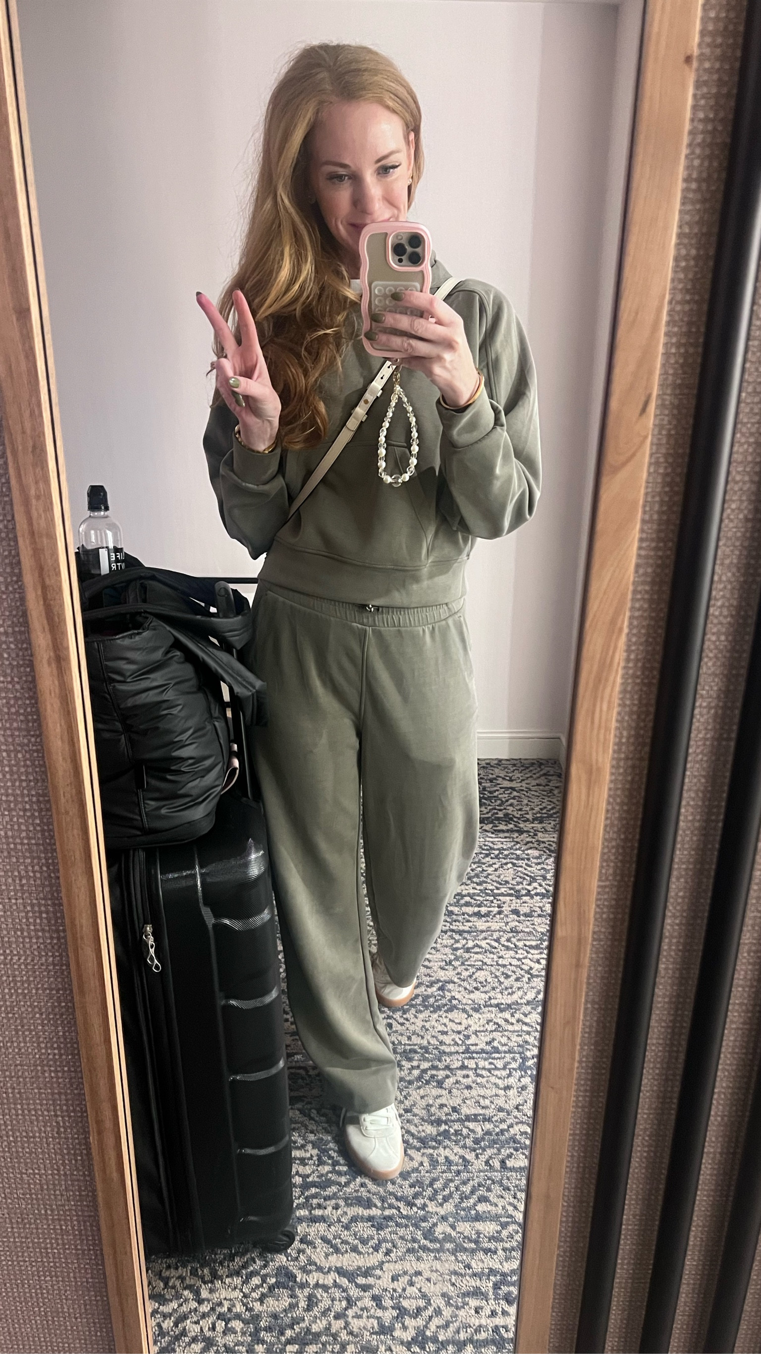 It’s been a loooooong week and I’m ready to get home! Thank goodness for this cozy Ododos Model Soft set for travel day. I love this pretty green color for fall. 

#LTKSeasonal #LTKFindsUnder100 #LTKTravel