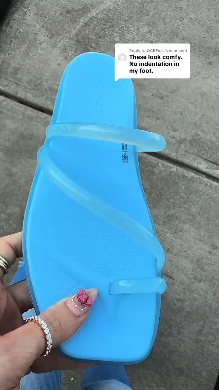 It’s the way the jelly straps catch light a bit that makes these really pretty!

#LTKFinds #LTKShoeCrush #LTKStyle
#CrocsStyle #JellySandals #Crocs #earnscommissions

 

 #LTKootd #LTKSeasonal #LTKTravel