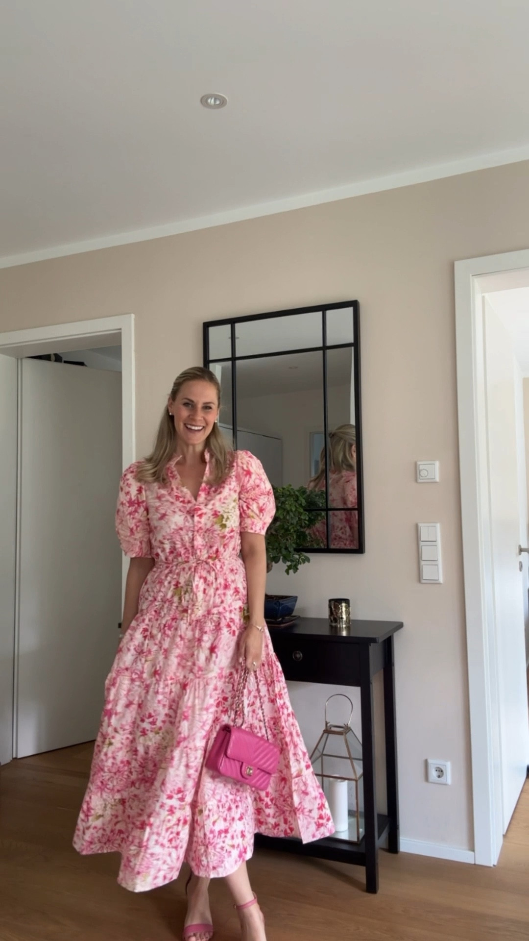 Das perfekte Kleid für den Sommer und auch als Hochzeitsgast 🩷

#hochzeitsgast #hochzeitsgastkleid #hochzeitsgastoutfit #weddinguest #weddingguestdress #weddingguestoutfit #kleid #sommerkleid #blumenkleid

#LTKsummer #LTKkleider #LTKwedding