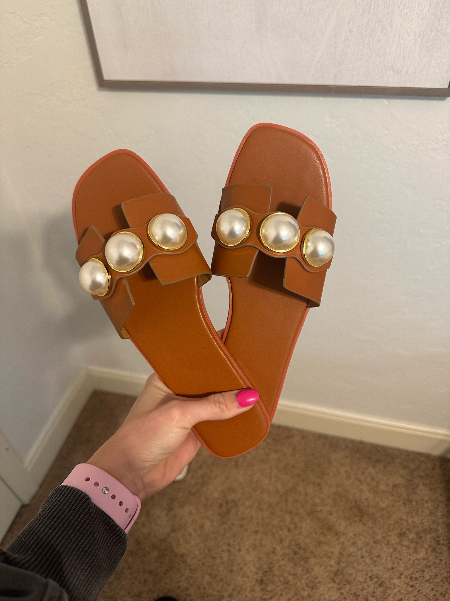 Cruise packing is getting Reallll over here! 15$ sandals, such good quality and the CUTEST! TTS! 

Sandals
Brown sandals
Pearls
Teacher
Cruise 
Packing
Shein 

#LTKSpringSale #LTKGiftGuide #LTKSeasonal