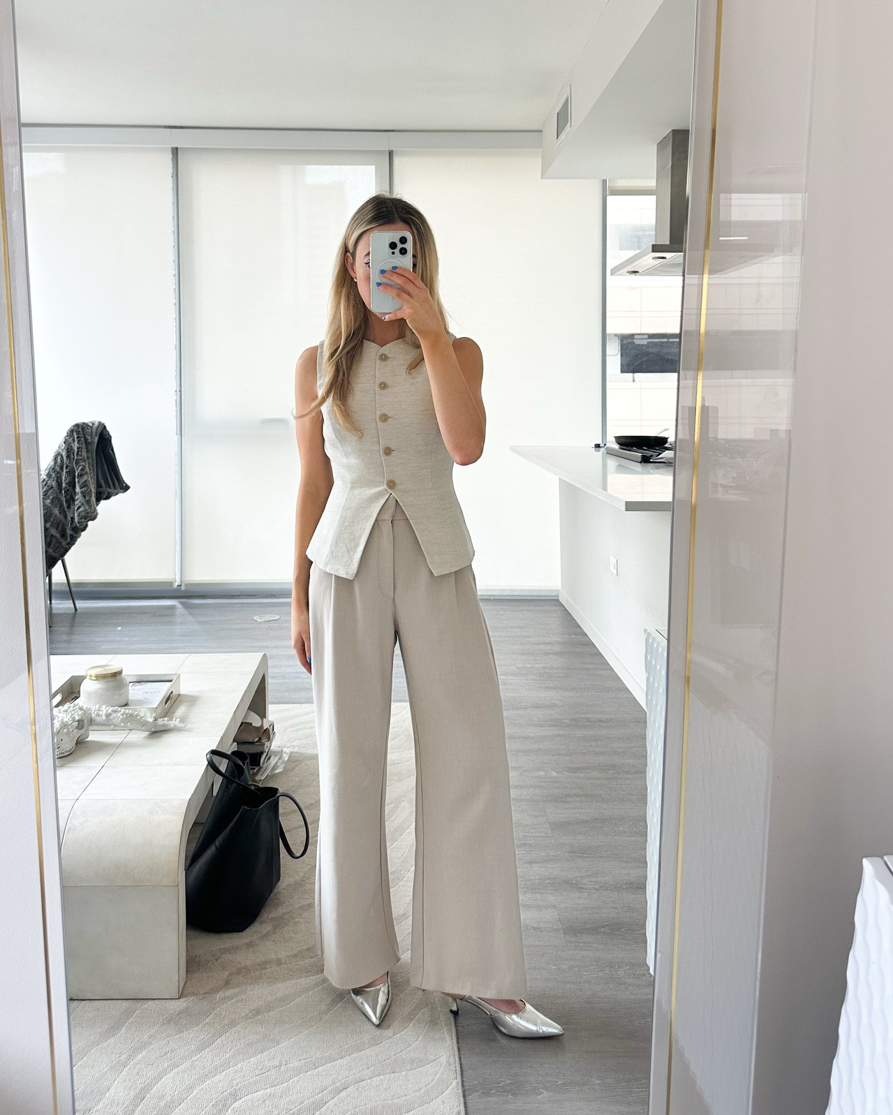 If you are thinking ahead to the workweek, I rounded up office-ready tops that are easy to mix and match with your favorite work pants, trousers, satin skirts, or denim

#LTKootd #LTKgrwm #LTKWorkwear