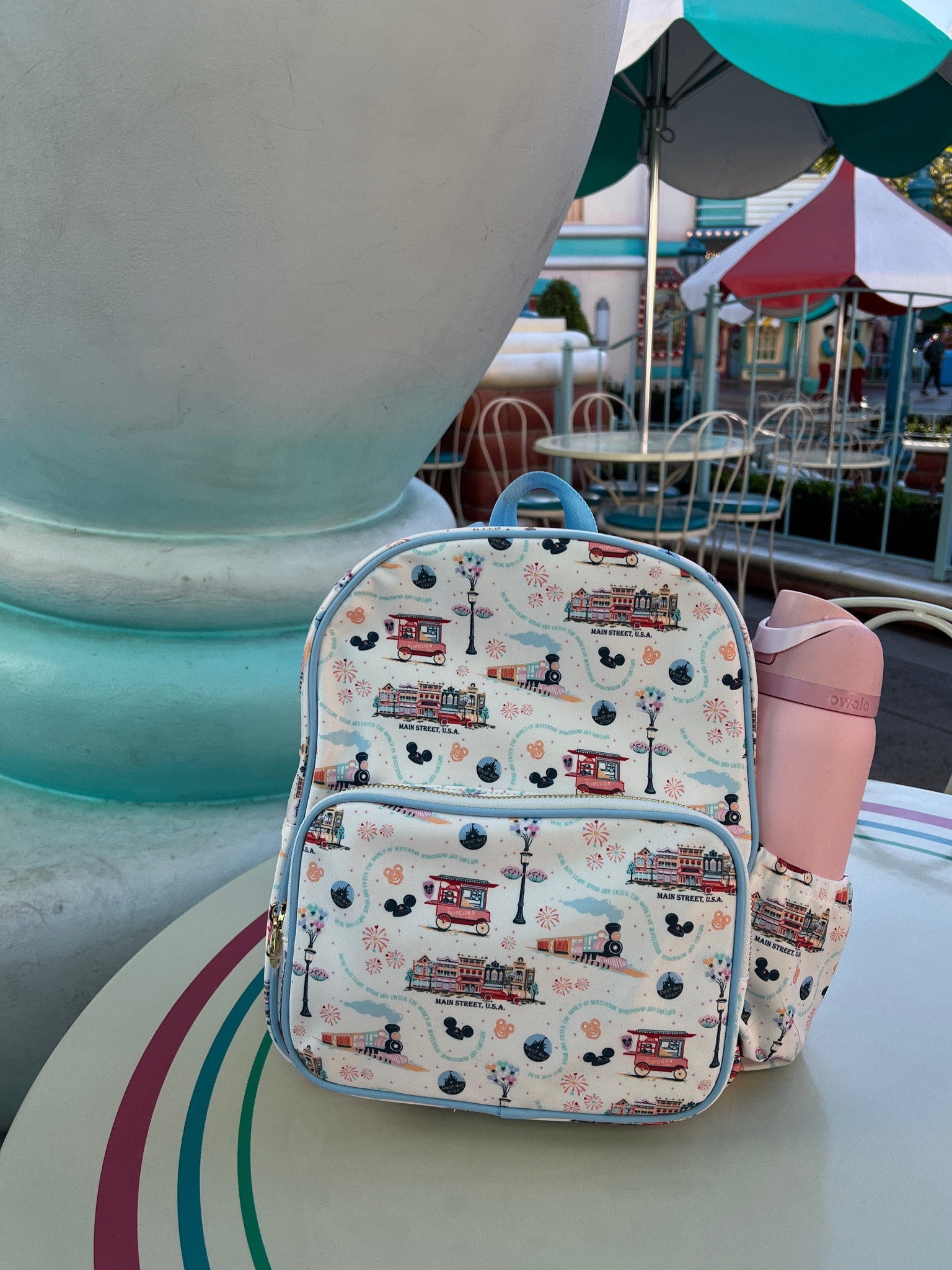 Cutest mini backpack from Stoney Clover and prettiest Owala color 💗

Ig: @jkyinthesky

#disney #disneyland #disneystyle #disneyaccessories #stoneycloverlane 

#LTKItBag #LTKStyleTip #LTKFamily