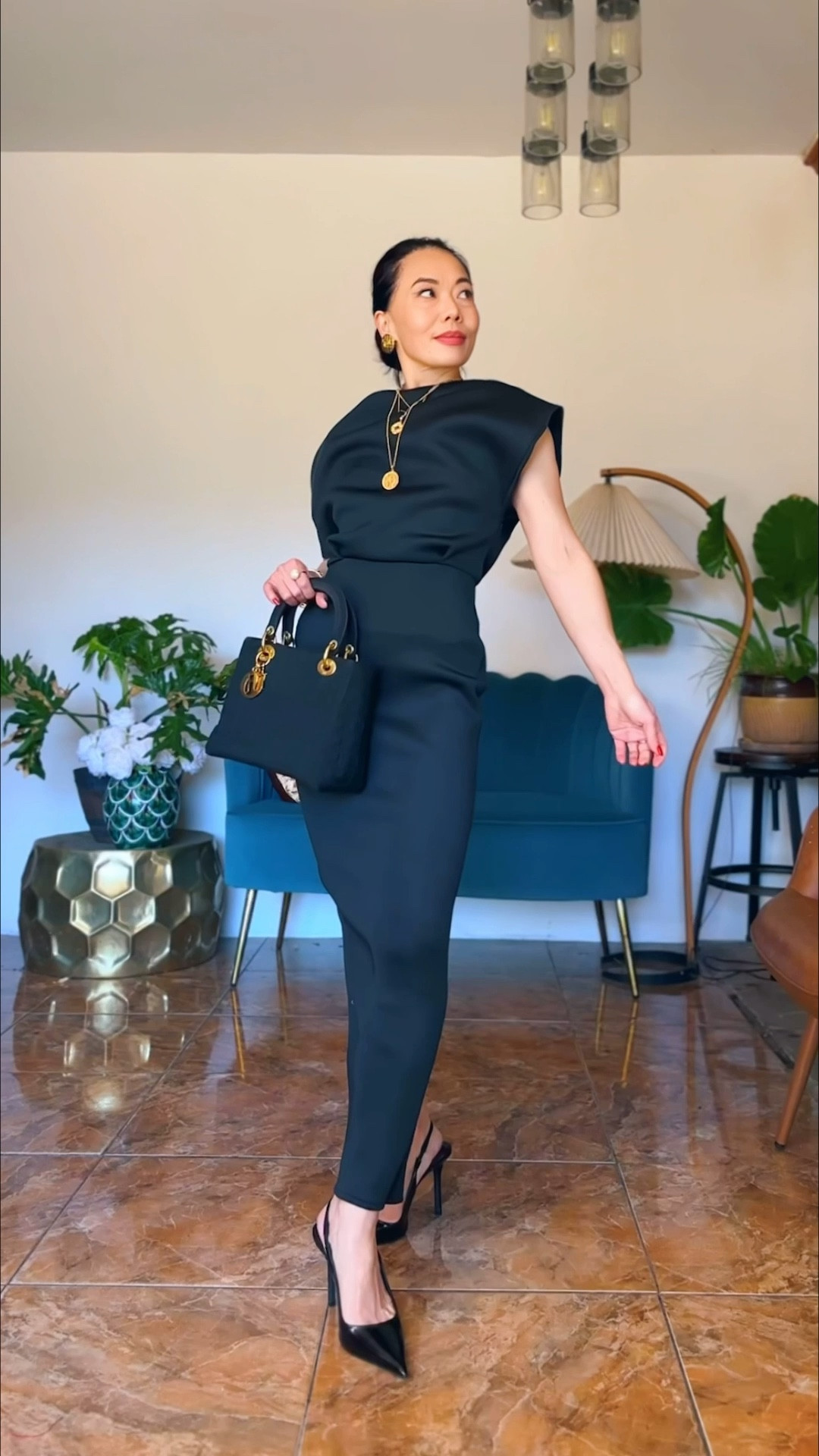 Chic holiday & NYE dress finds—under $100 ✨

#partylooks

#LTKHoliday #LTKFindsUnder100