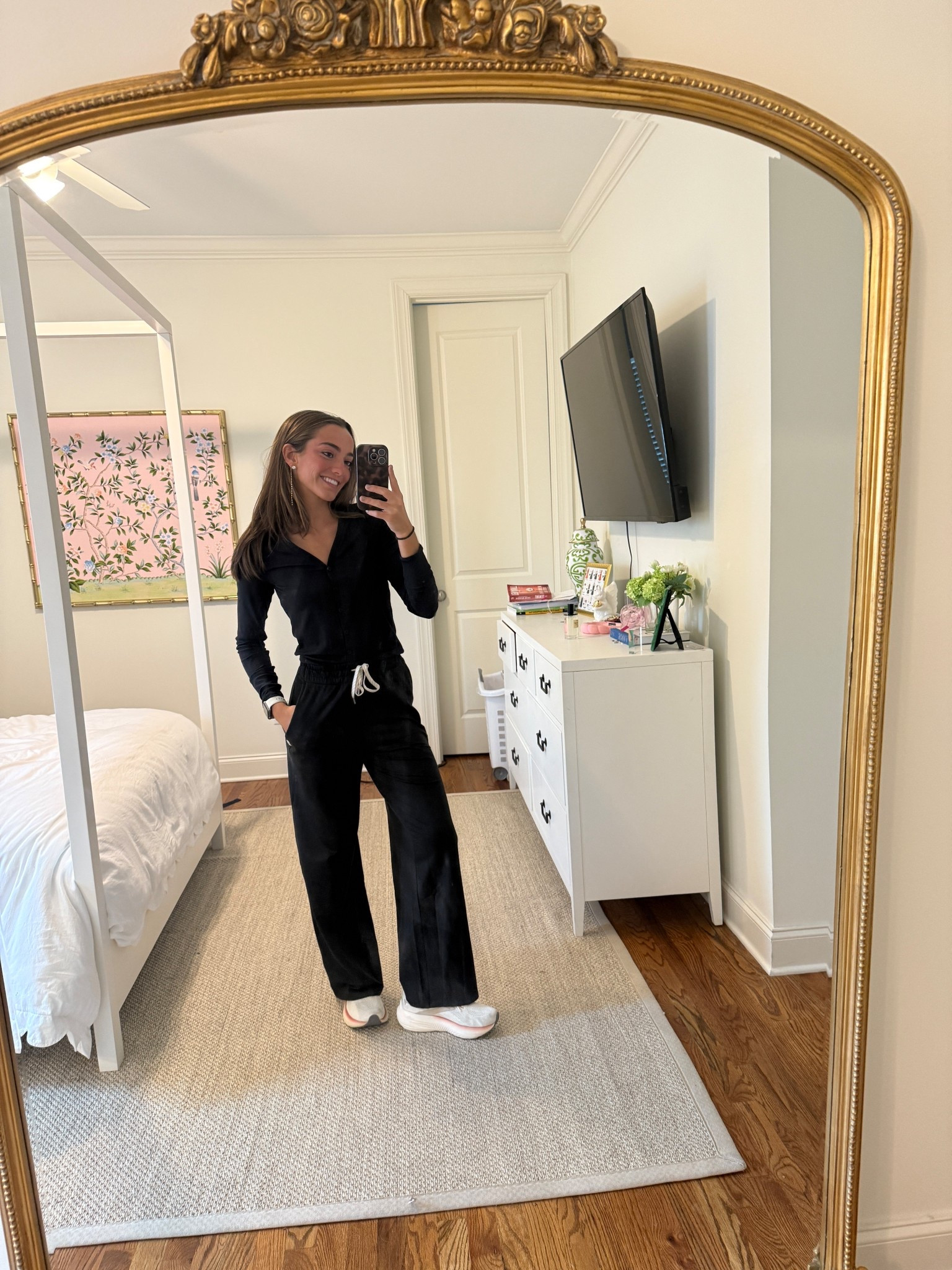 this DreamKnit™️ fabric is to die for!!! #vuoripartner wearing a size small @vuoriclothing