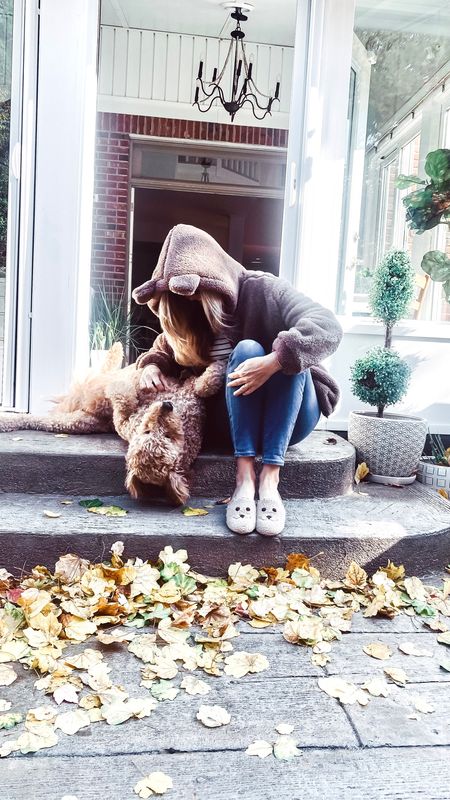 It’s a whole fall teddy bear vibe. 

#LTKover40 #LTKSeasonal