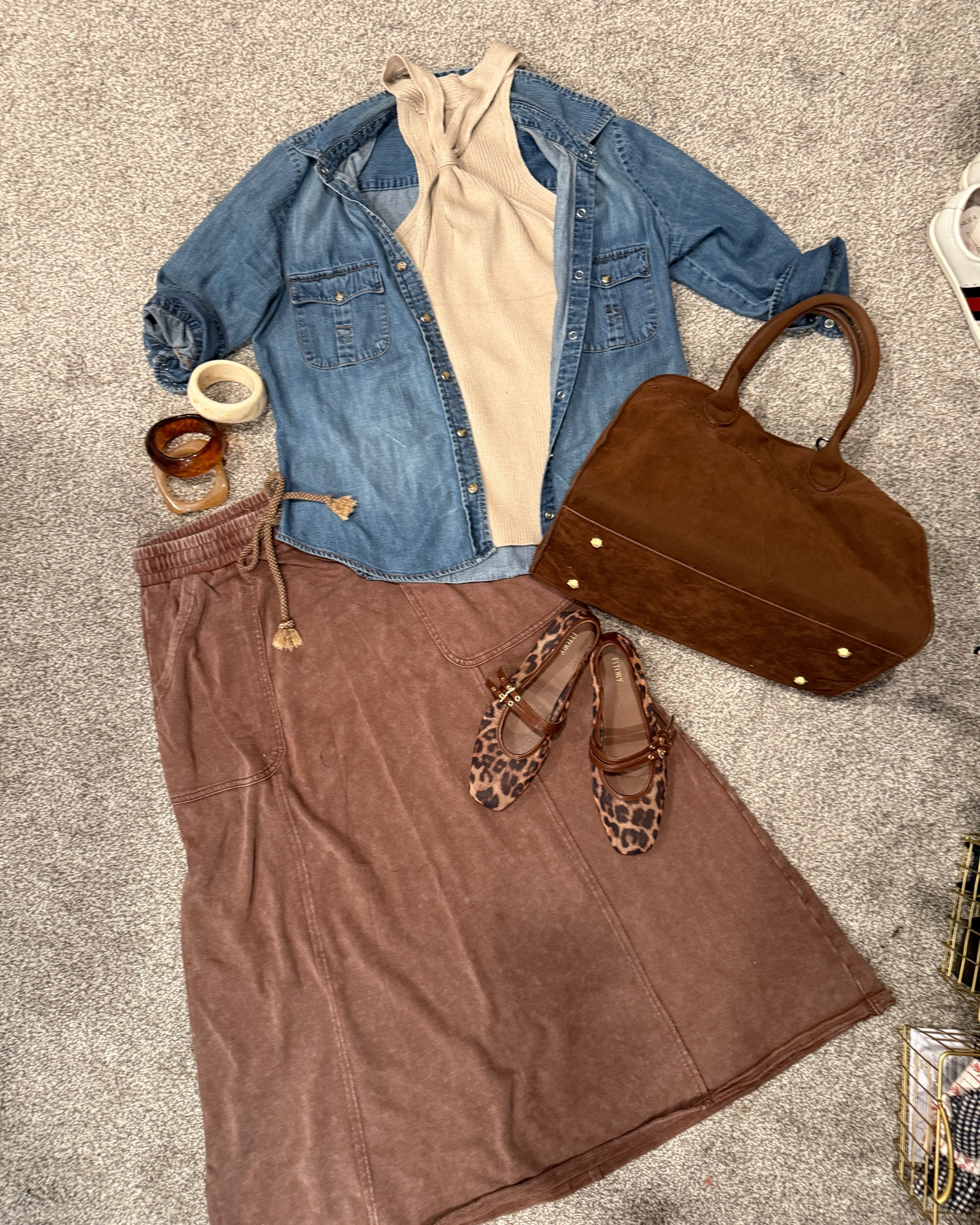 Trending- Maxi skirts …
🍂Fall outfit inspo Amazon finds you’ll love.

Jersey maxi skirt fits tts and comes in several colors 

Halter neck cris cross tank- tts several colors 

Denim button up shirt 

Suede tote bag
A best seller of mine for the last several Falls 

Acrylic bracelet set ..

The cutes leopard Mary Jane’s TT and comes in solid colors as well

#LTKgrwm #LTKootd #LTKOver40