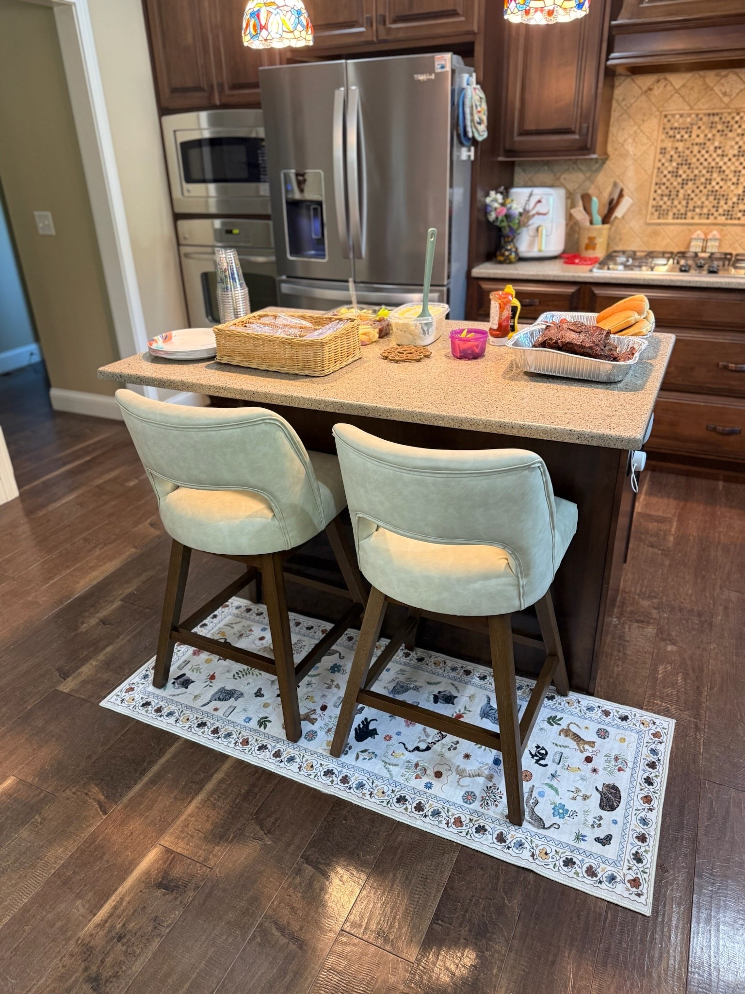 Super impressed with the quality of these bar stools and they only took like 30 minutes to assemble!

#LTKHome