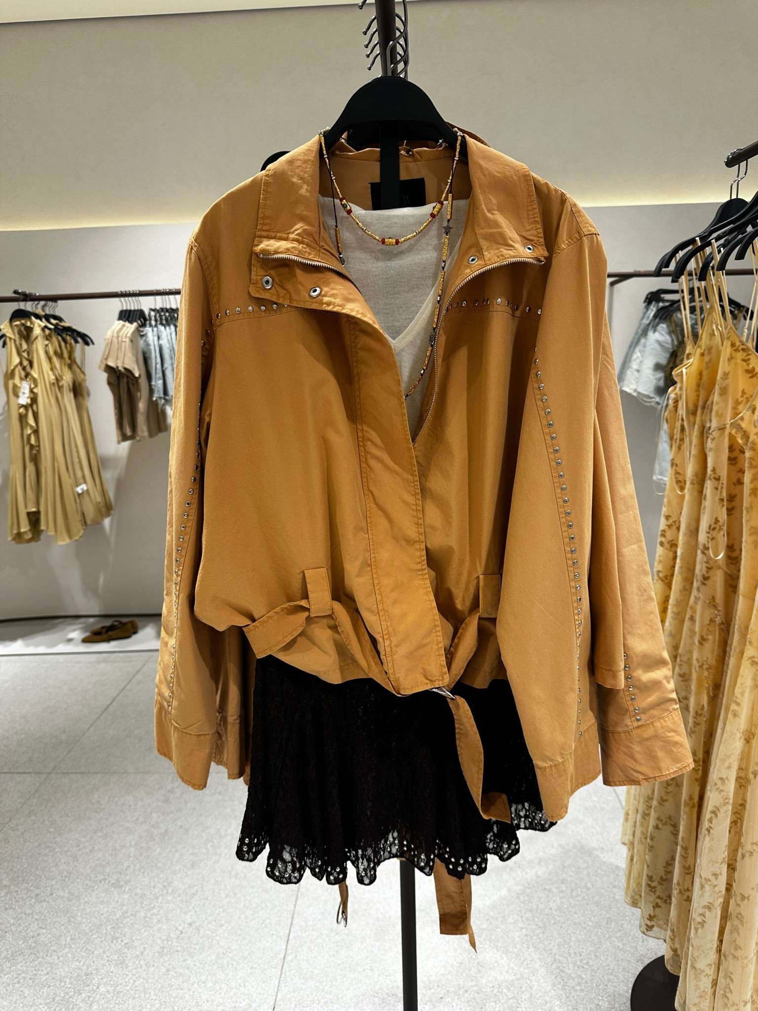 A must @Zara 

#LTKsummer #LTKstyletip #LTKspring