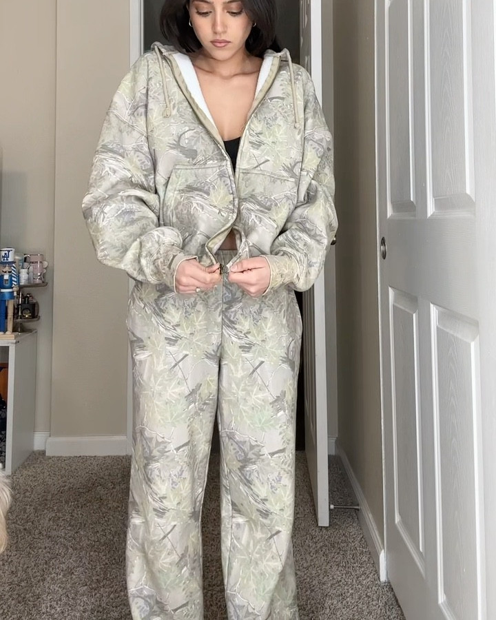wearing a size medium in the hoodie. I think the sweats are sold out but I linked similar✨ 

#LTKStyleTip #LTKActive #LTKSaleAlert