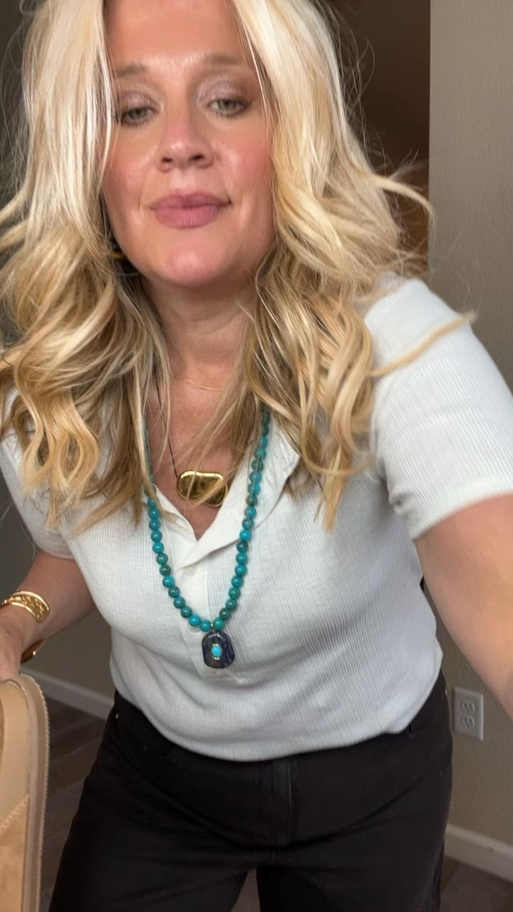 ✨Tap the bell, save and ❤️ start here over 40 fashion, midlife style, midsize fashion and luxury looks for less.  

These are the 5 fall pieces I’d buy FIRST if you want the biggest impact without buying a whole new wardrobe. 🍂👀

I’m looking for pieces that do more than just look cute—they need to work hard in your closet.

1. Relaxed straight jeans — the everyday anchor
2. Woven chocolate bag — instantly makes basics feel more expensive
3. Statement-collar blouse — lifts the eye + gives polish
4. Ribbed henley top — easy, flattering, and perfect for layering
5. Suede loafer mules — the quickest way to make your fall outfits feel current

And every one passes my Outfit Physics™ test:

✨ LIFT the eye
✨ SKIM the middle
✨ BALANCE the proportions
✨ Easy enough to wear on repeat

If you’re trying to be smarter with your fall budget, don’t buy 20 random things. Start with the pieces that can create the most outfits.

These are the first five I’d grab—and I would not wait too long on the best sizes/colors once fall shopping really picks up. 👀

Comment FALL and I’ll send you the links. 🤎

⬇️Sizing information:
Wearing 12 tts (size up if in between sizes.)

👑 Helping you look good, feel good.-Lindsey Denver   Check back daily for belly-friendly style, confidence, and Outfit Physics™.

#LTKOver40 #LTKPlusSize #LTKMidsize

Comment SHOP below to receive a DM with the link to this post on my LTK ⬇ https://liketk.it/6lqn7

Comment SHOP below to receive a DM with the link to this post on my LTK ⬇ https://liketk.it/6lqnm