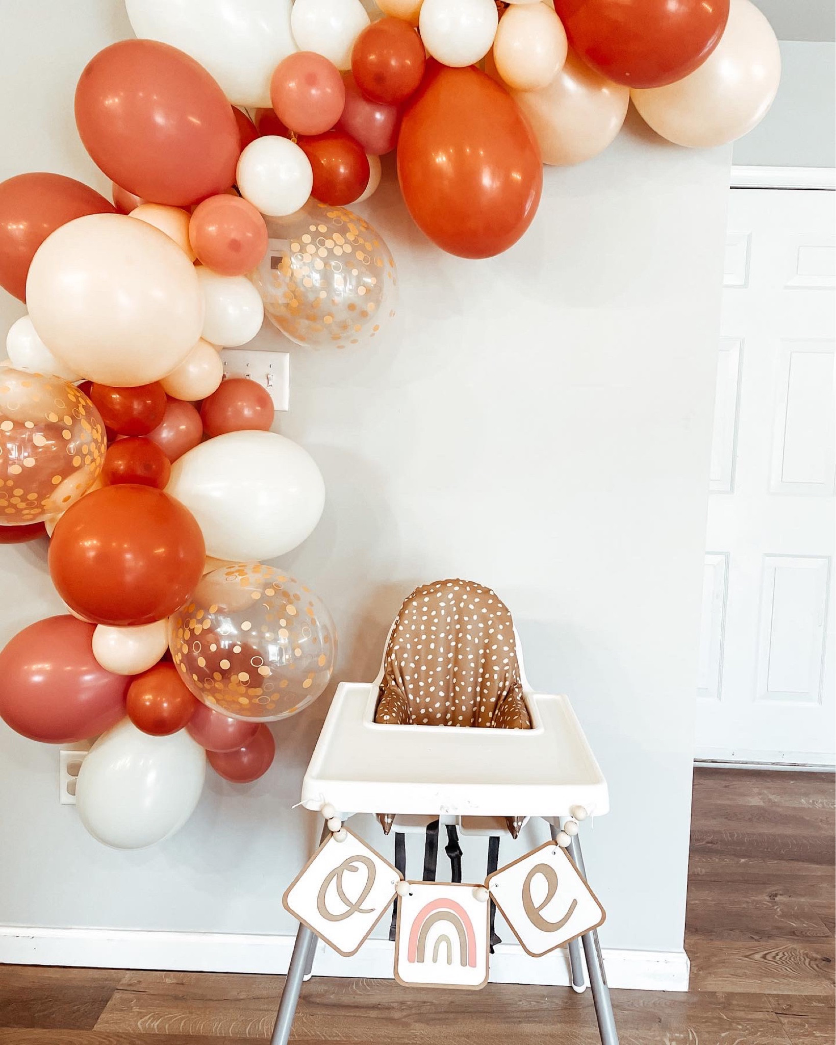 Party time. 🎉🤍🤗