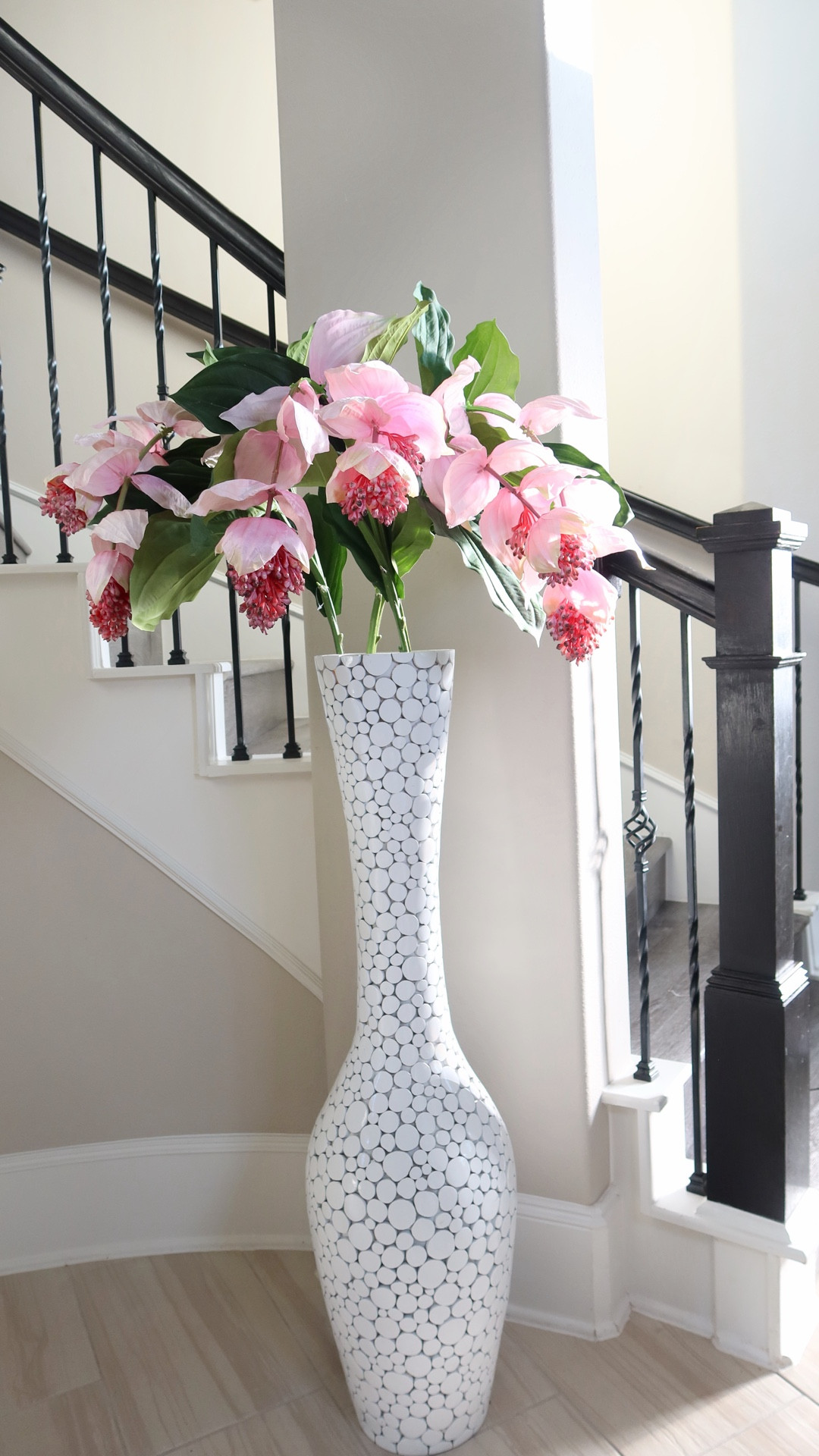 Entryway decor #homedecor #floorvase 

#LTKHome #LTKActive #LTKSaleAlert