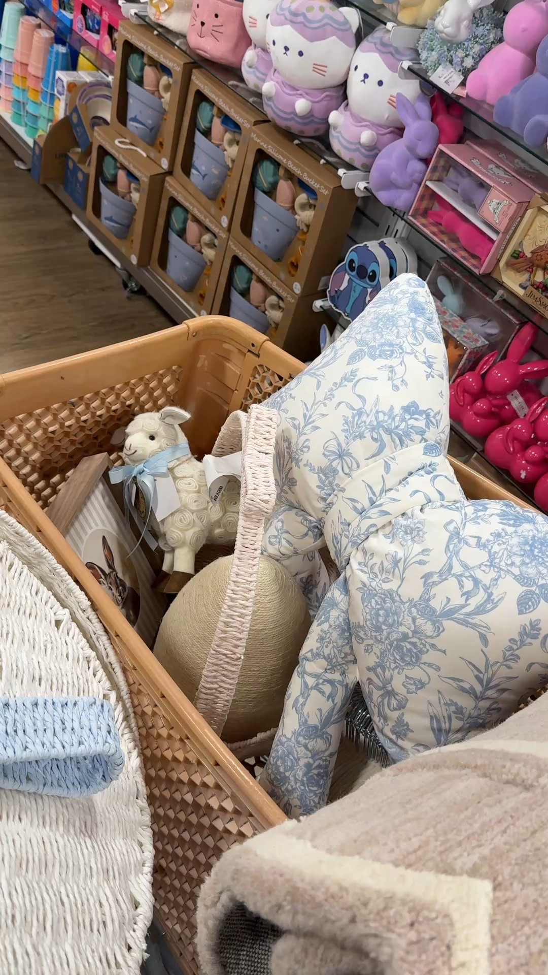 The prettiest bow pillows perfect for spring 🎀 available in pink too

#LTKSeasonal #LTKFindsUnder50 #LTKHome