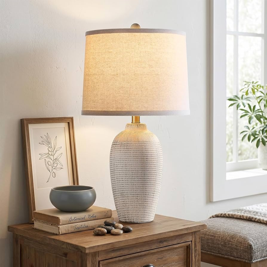 AIEAMPDO 25" Vintage Ceramic Table Lamp for Bedroom Living Room | Amazon (US)
