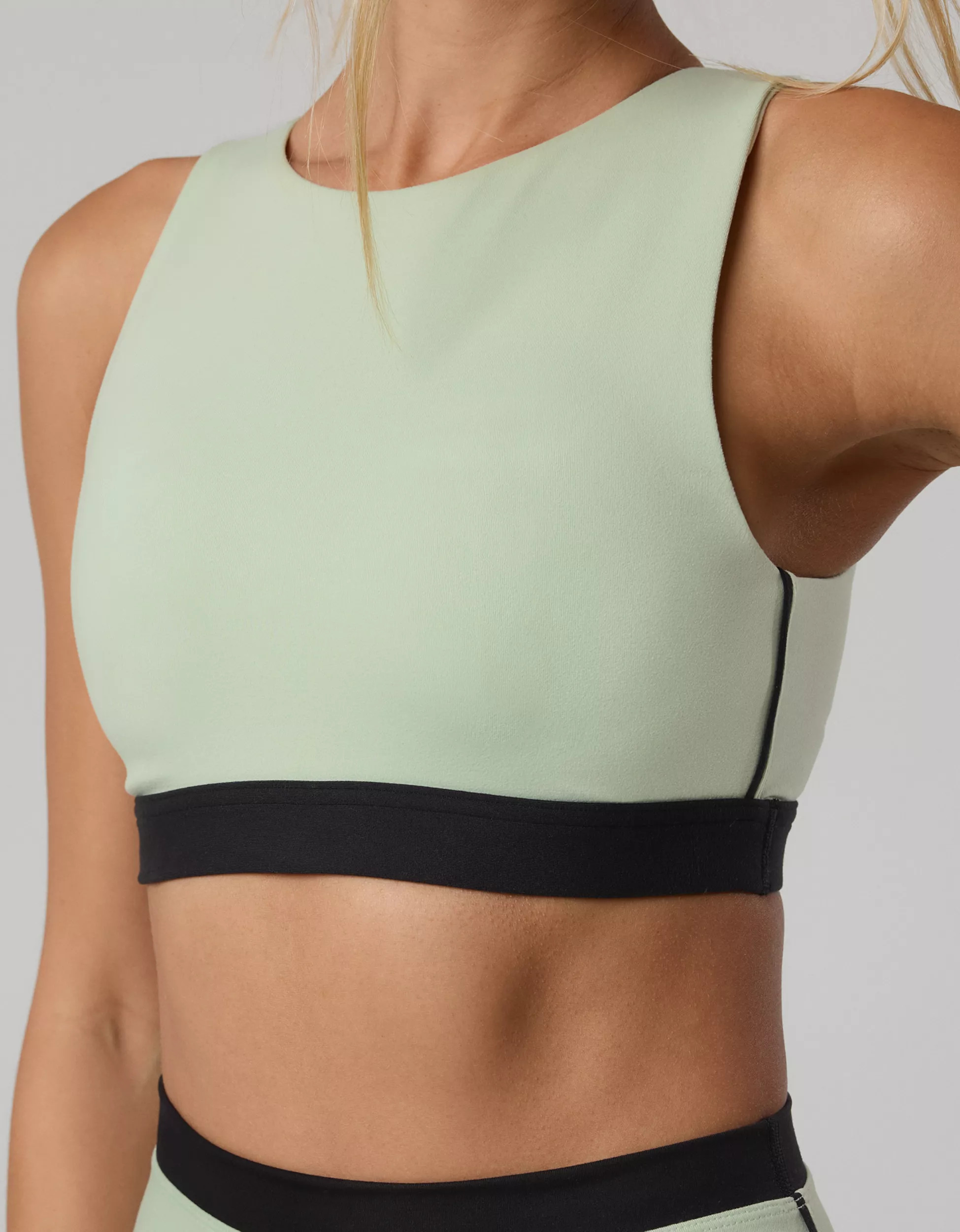 OFFLINE By Aerie The Hugger High Neck Sports Bra | American Eagle Outfitters (US & CA)