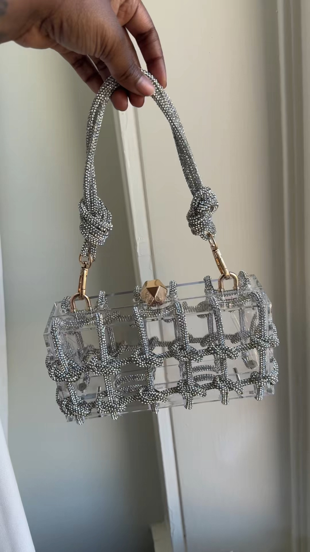 This SHEIN bag is giving Cult Gaia vibes! 


#LTKSeasonal #LTKGiftGuide #LTKHoliday