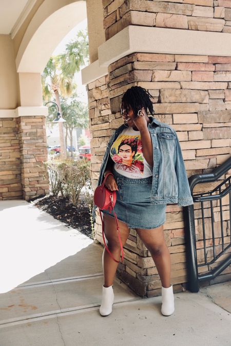 Fall in Florida 😊 it’s still warm here so I can’t break out my chic sweaters or coats not even my chic thigh high boots just yet ➡️ BUT I can definitely rock #DenimOnDenim 💗 And I’m finally getting the swing of my #pregnancystyle now that I did a lil shopping for my growing bump 🤰🏾 Now I have no excuses for why I can’t get dressed 🙌🏾
Shop This look ⬇️⬇️⬇️⬇️


#LTKcurves #LTKunder100 #LTKbump