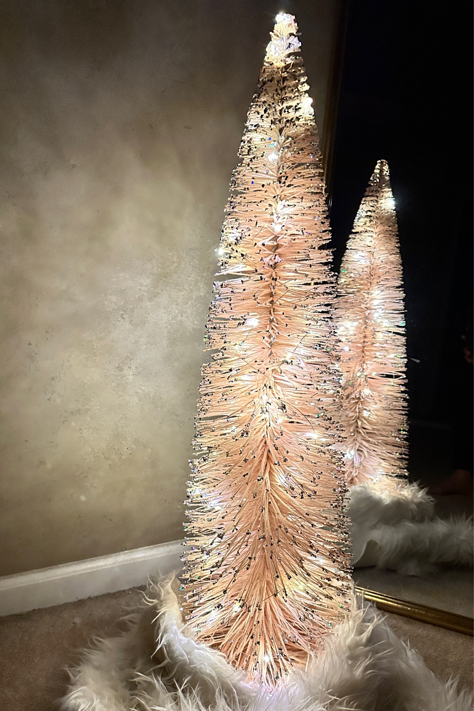 In love with this large pink bottle brush tree with twinkle lights!
Christmas Tree Pink Tree Bottle Brush Girly Christmas


#LTKSeasonal #LTKHome #LTKHoliday