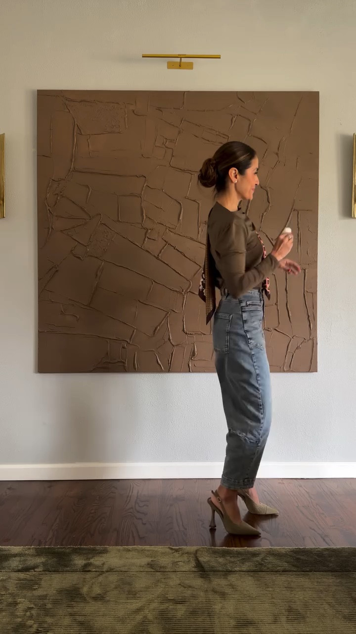 Confidence is how you walk into a room without adjusting your clothes. The right fit changes everything. 

These are the Slouchy Jeans 2.0 by @ruti 

Comment “jeans” and I’ll send you the link.