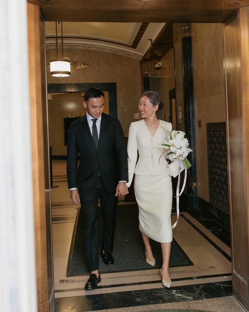 Civil ceremony suit 

 