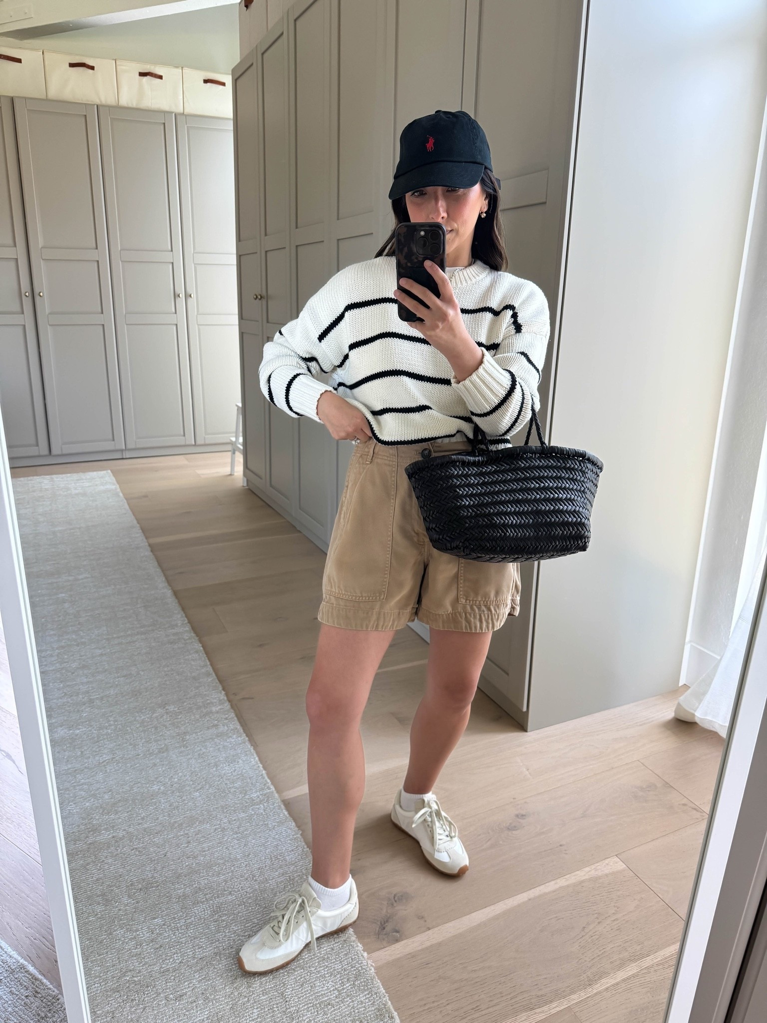 Simple outfit wearing shorts. 

Outfit details:
Jenni Kayne sweater xs 
Everlane shorts 2 - run big.
Amazon socks
Zara sneakers 6
Polo hat
Dragon diffusion triple jump small

#LTKPetite