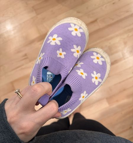 Cute toddler shoes. True to size. Easy for little hands to put on. 