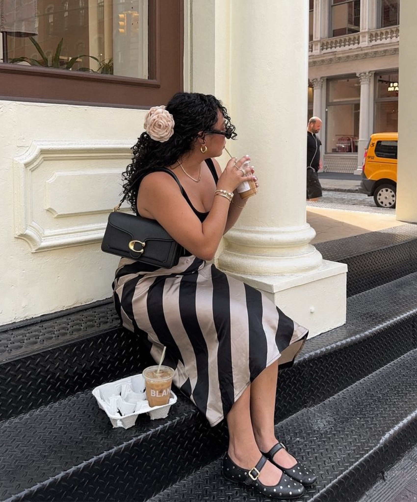 city street style outfit 🖤

#LTKWorkwear #LTKItBag #LTKShoeCrush