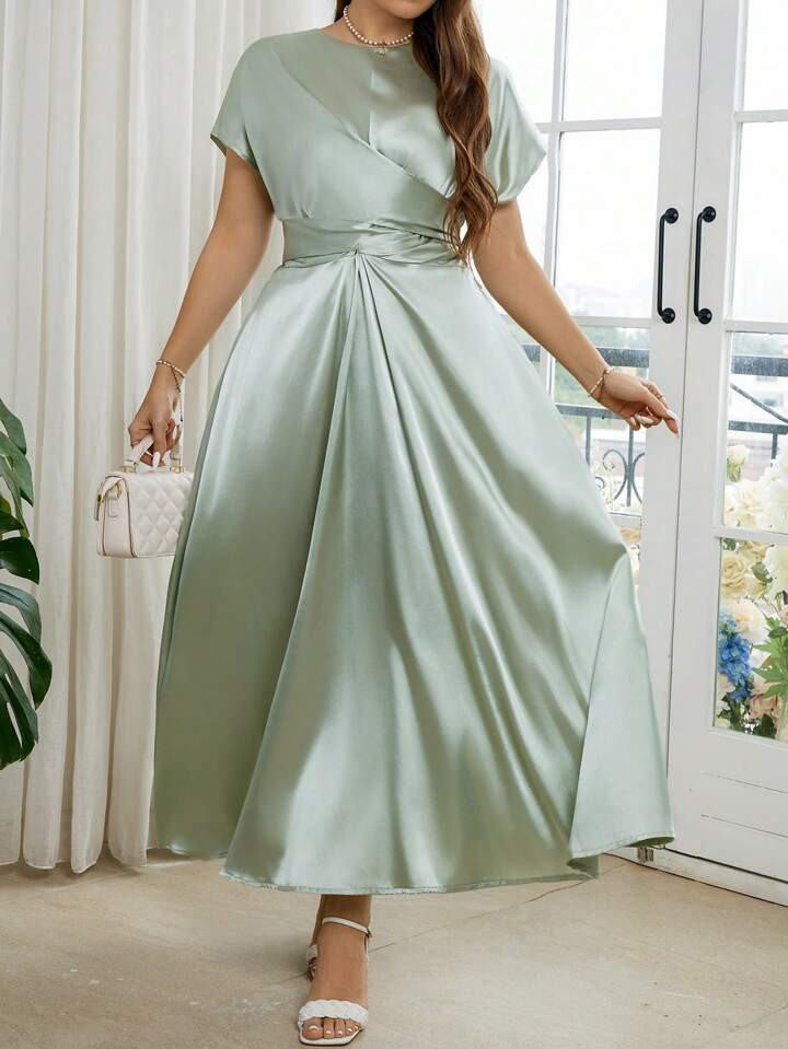 SHEIN Privé Elegant Plus Size Women's Twisted Knot Short/ Sleeveless Dress With Wide Waistband A... | SHEIN