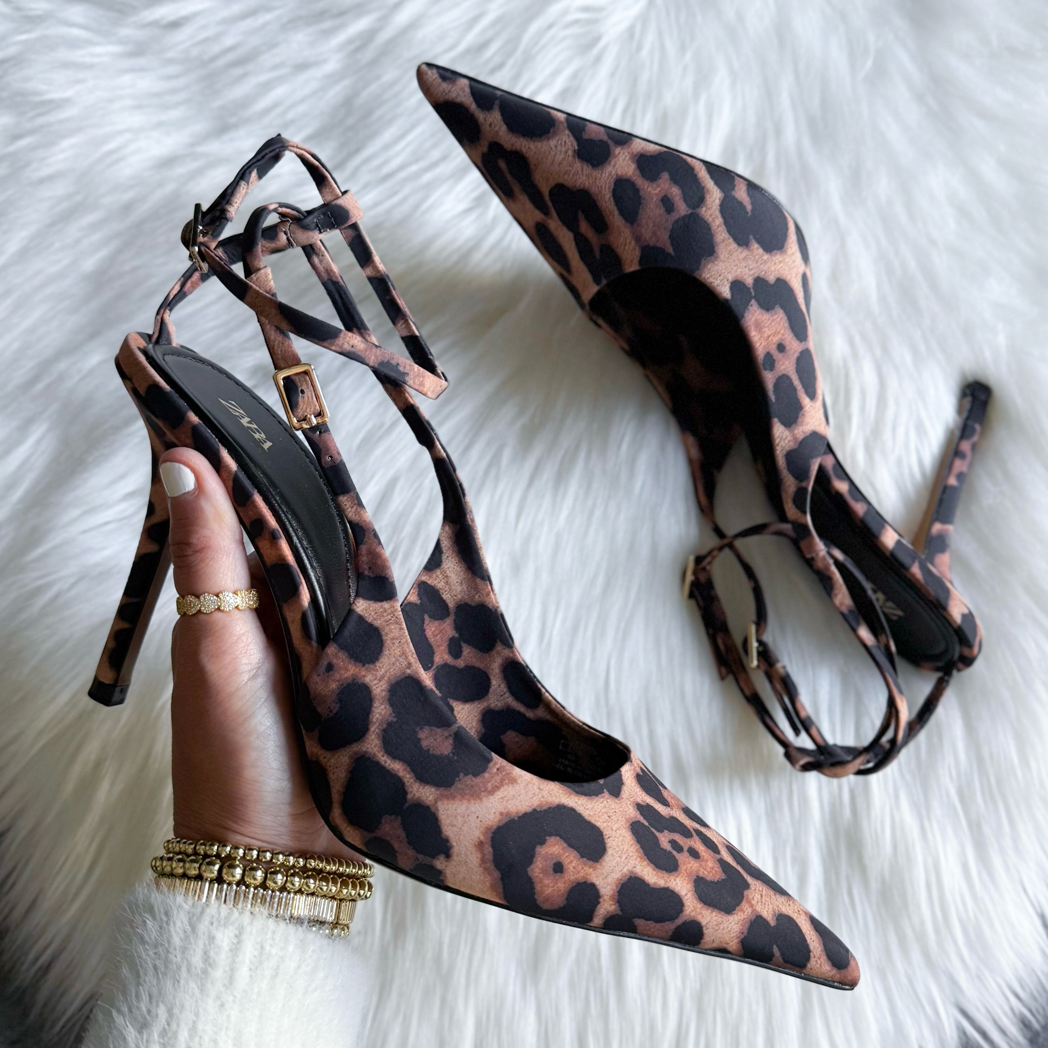 Leopard sling back heels size up 1/2 size