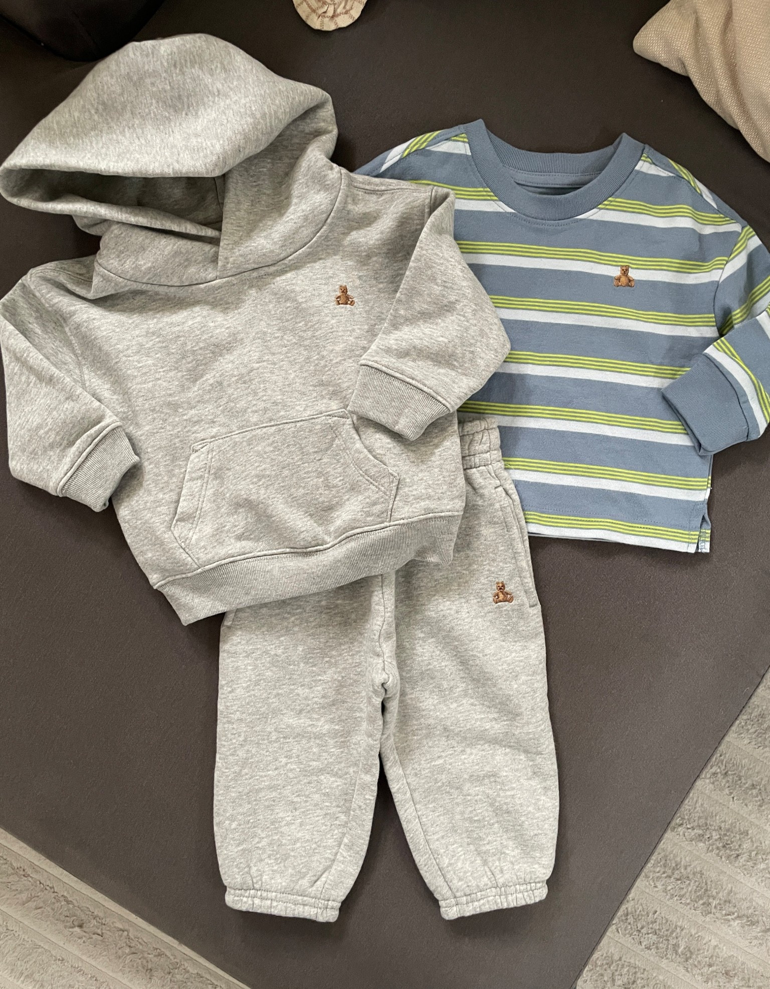 This baby hoodie + jogger set 😍 are you kidding? SO CUTE and soft! The long sleeve is amazing quality as well 
Baby boy gap finds 

#LTKFindsUnder50 #LTKBaby