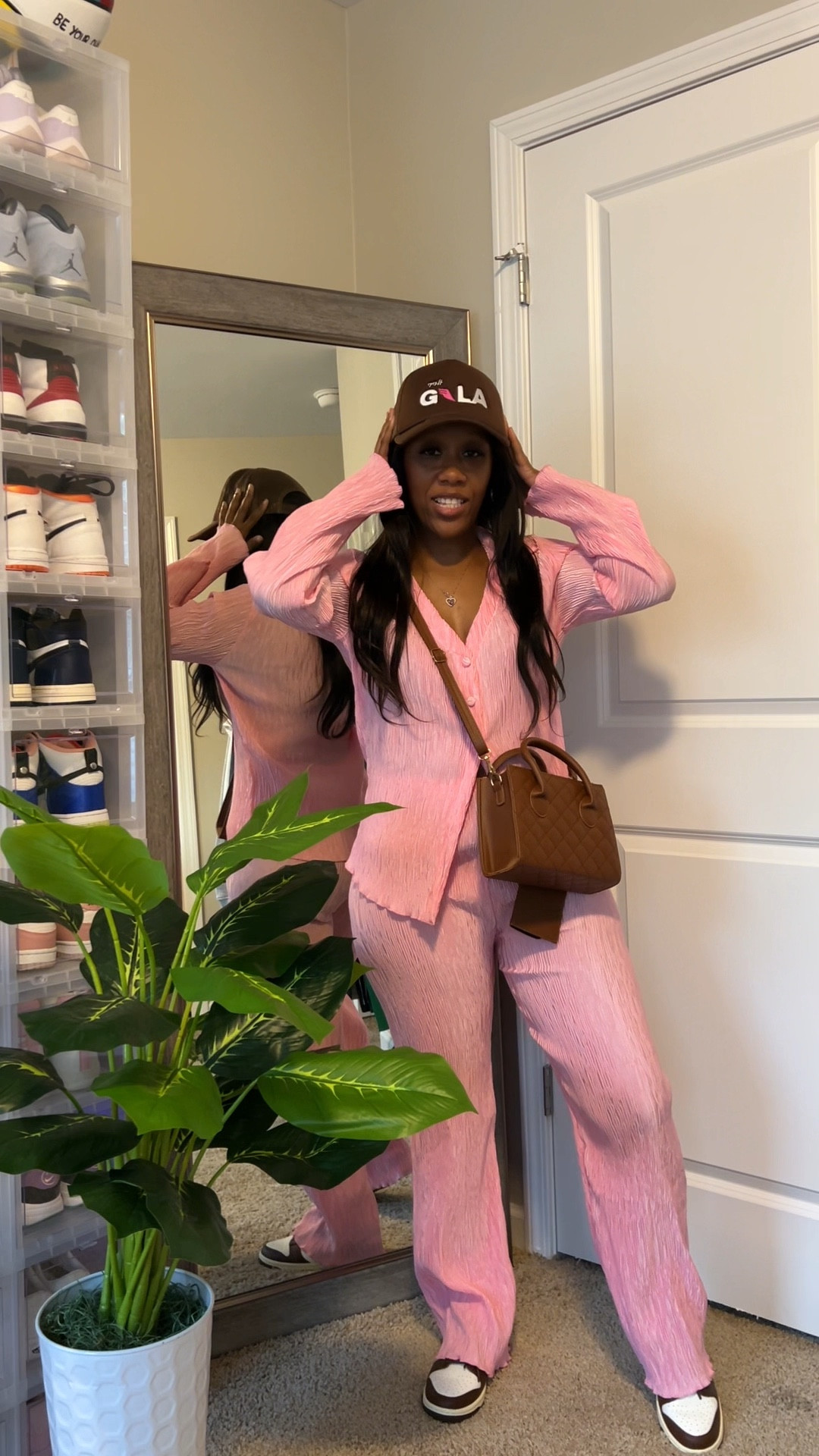 Pink outfit of the day 💕 I’m wearing a pink matching set with a brown trucker hat, brown crossbody bag, and brown and white Nike dunk low sneakers

#LTKFindsUnder50 #LTKShoeCrush #LTKStyleTip