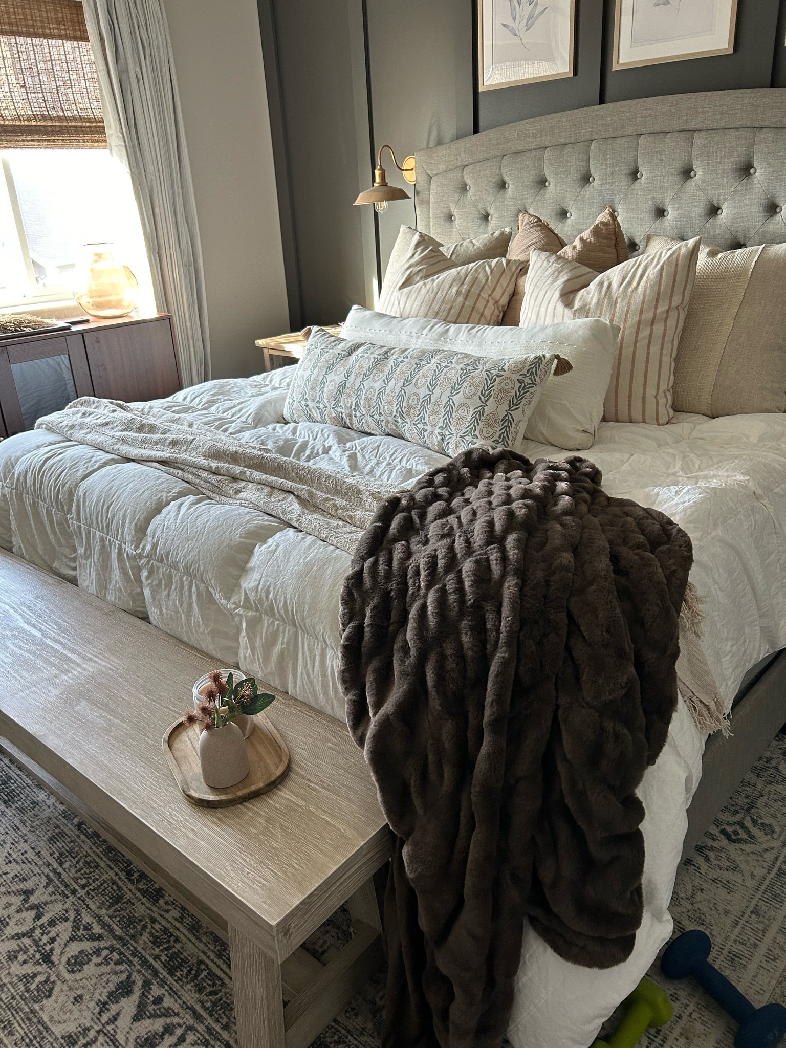 The viral Walmart throw!  It’s so cozy and soft. 😍 & under $20!!

#LTKstyletip #LTKGiftGuide #LTKHoliday