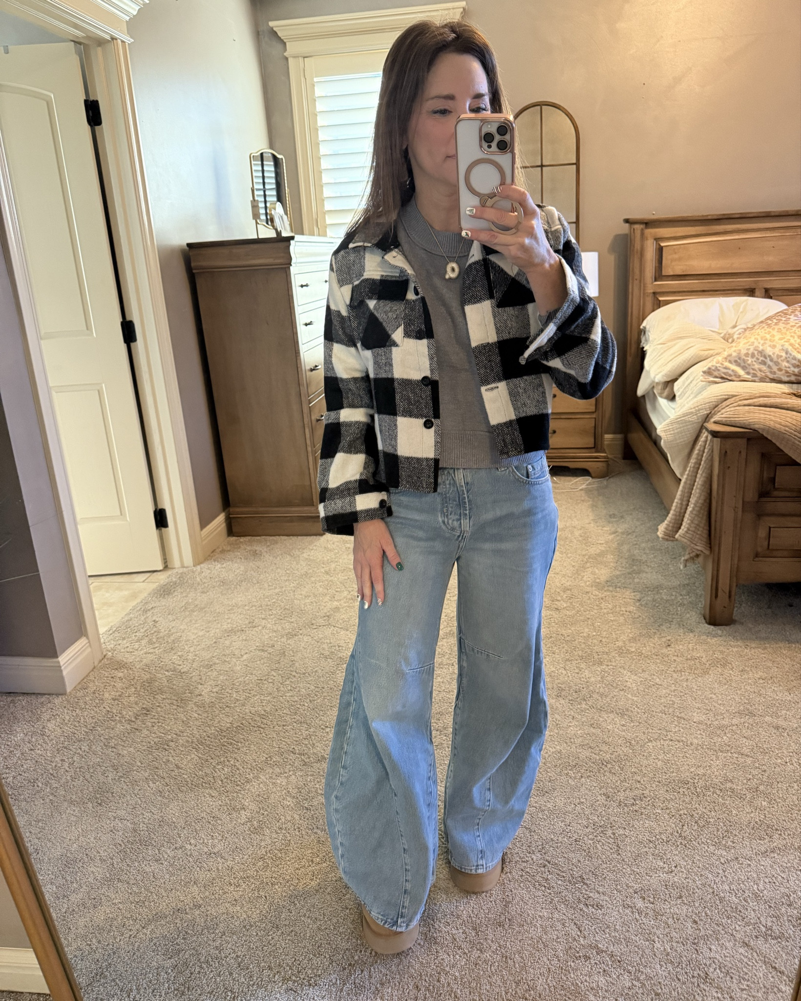 🖤🤍🖤buffalo check cropped shacket with my favorite Free People Jeans 

#LTKStyleTip #LTKFindsUnder100 #LTKOver40