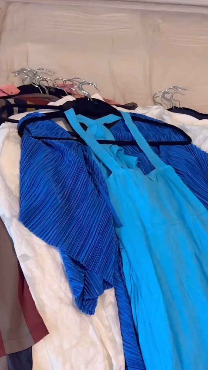 “Bobbi” the builder is back with another apartment series post. NYC is a generous city but space no so much,in other words, I got really lucky.

 I came across this wardrobe on Amazon. It took me two days between work and school, plus one extra day to organize this wardrobe.

#fyp #nycapartment #homedecor 
#amazonfinds #homeimprovement 
#amazonhome #nycgirl #100degreesofmnk #adulting 

#LTKU #LTKHome