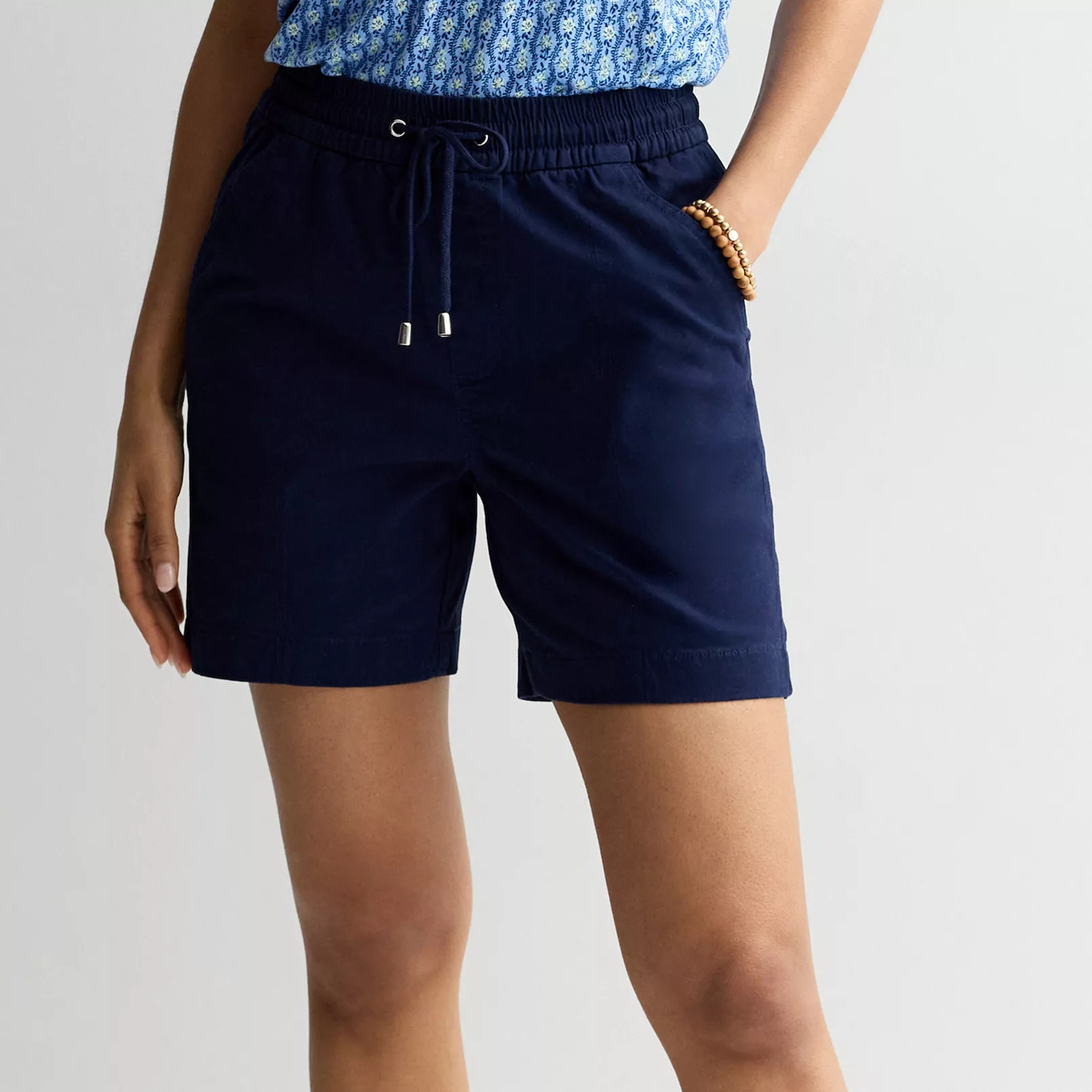 Women's Croft & Barrow® Utility Twill Pull-On Shorts | Kohl's