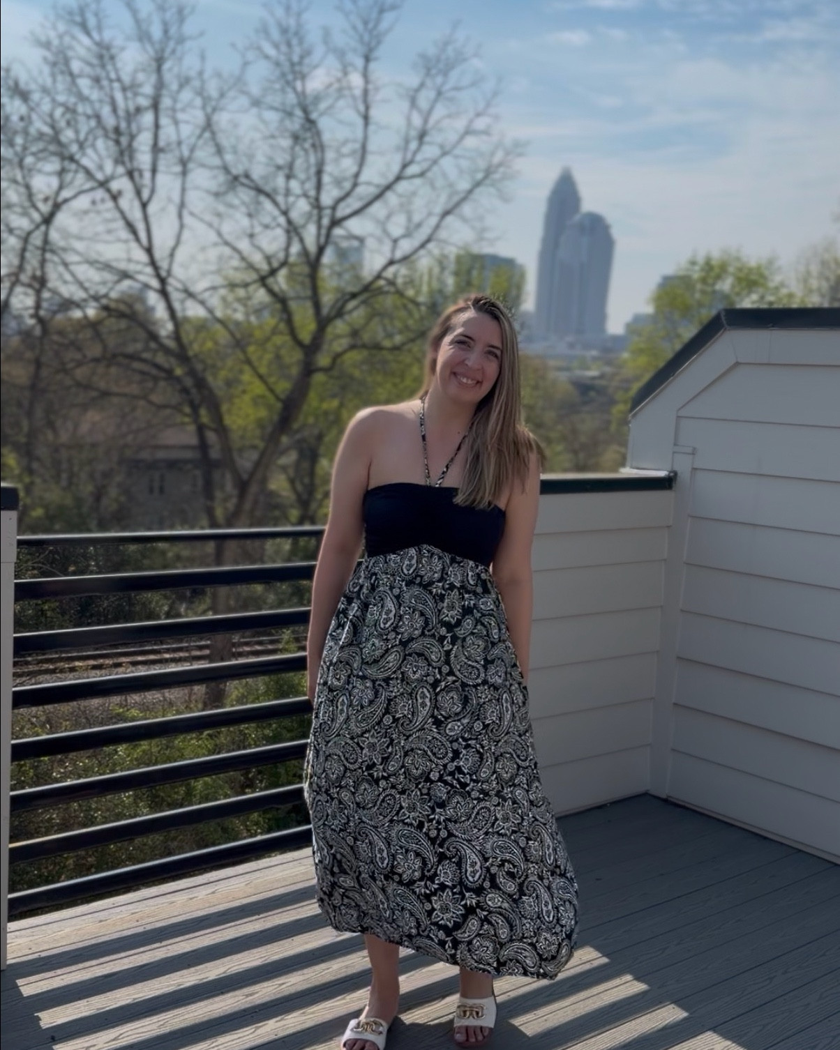 The “Fireworks” tropical maxi is everything a dress should be 🎆🌴

Bold, fun, and perfect for vacation, dinner, or just wanting to feel like a walking celebration. Flowing, flattering, and instantly happy to wear—it’s basically a party in fabric form.

Use code saleson15 for 15% off orders over $70 ✨

#tropicaldress #maxidress #vacationstyle #maincharacterenergy #cupshe @Cupshe 