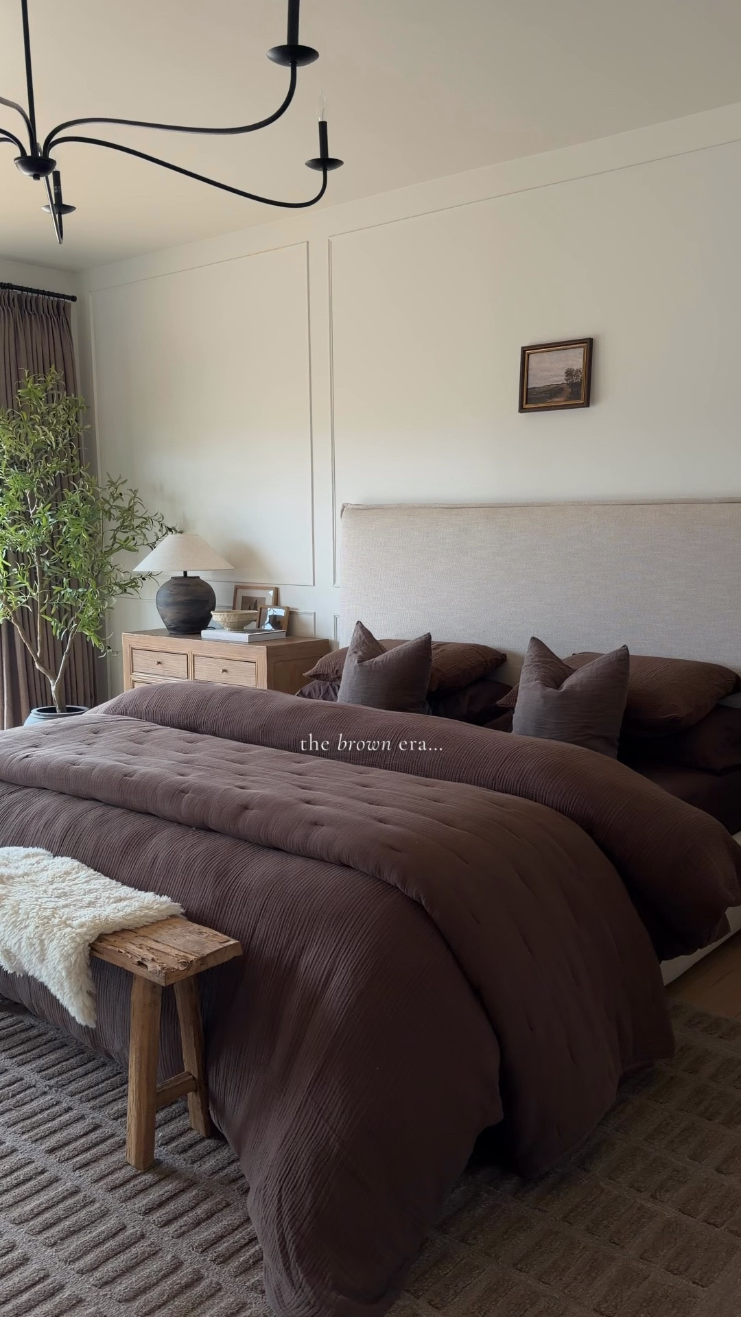 Canadian girls… we finally got @quince 👀🤎🇨🇦 and this is where I got my chocolatey bedding! 

#LTKsale #LTKcanada #LTKhome