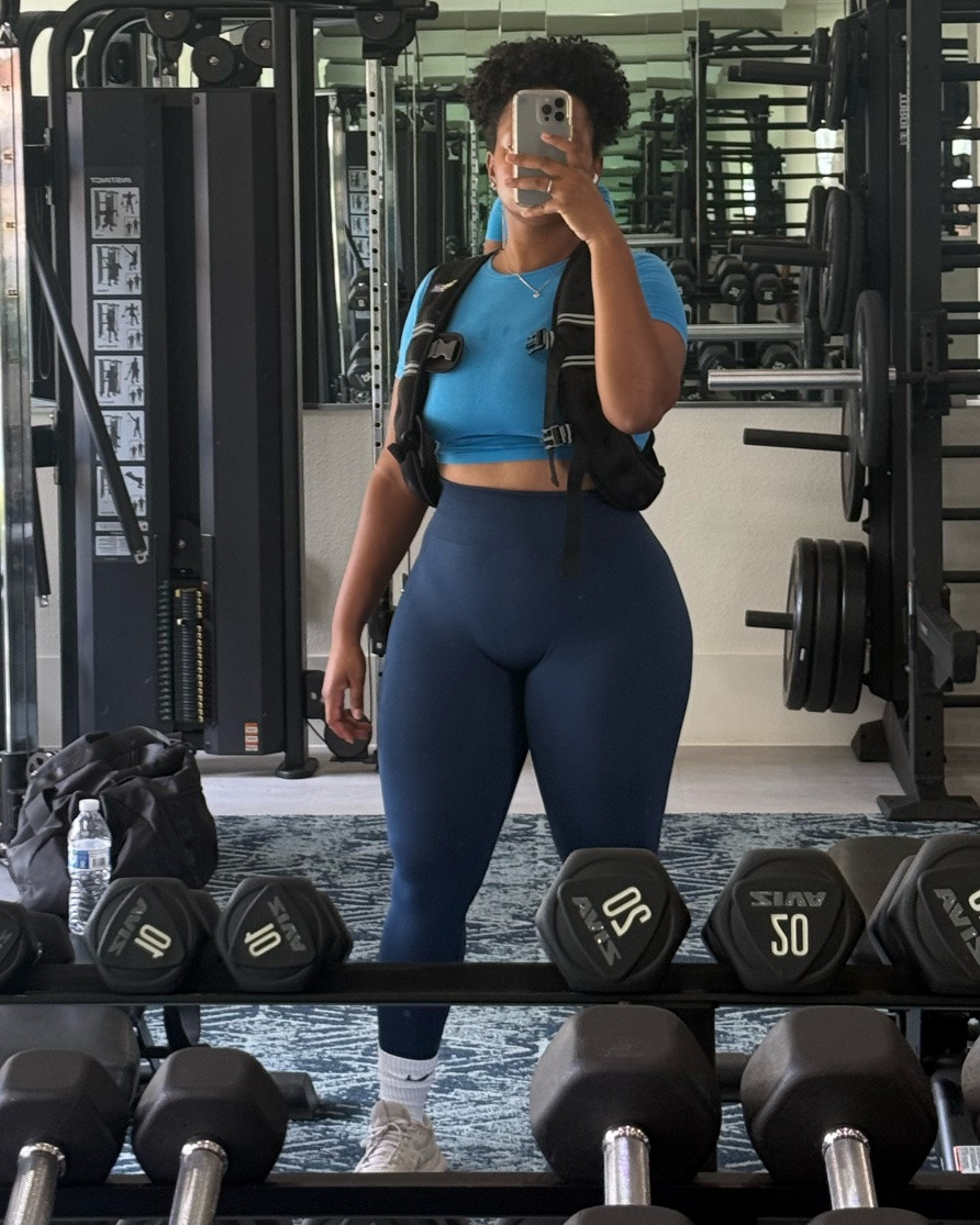 This is your sign… get the weighted vest! 

The 20lb vest is actually helping my posture just as much as it is sculpting me.

#LTKfitnessgoals #LTKActive #LTKMidsize