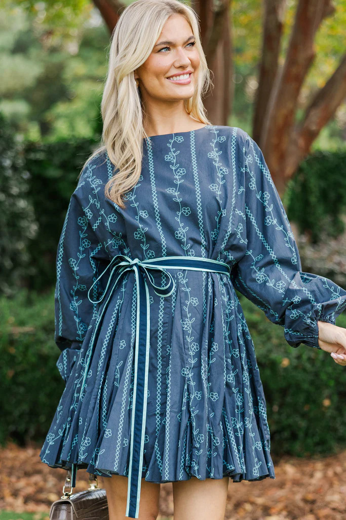 Stay Close Blue Floral Dress | The Mint Julep Boutique