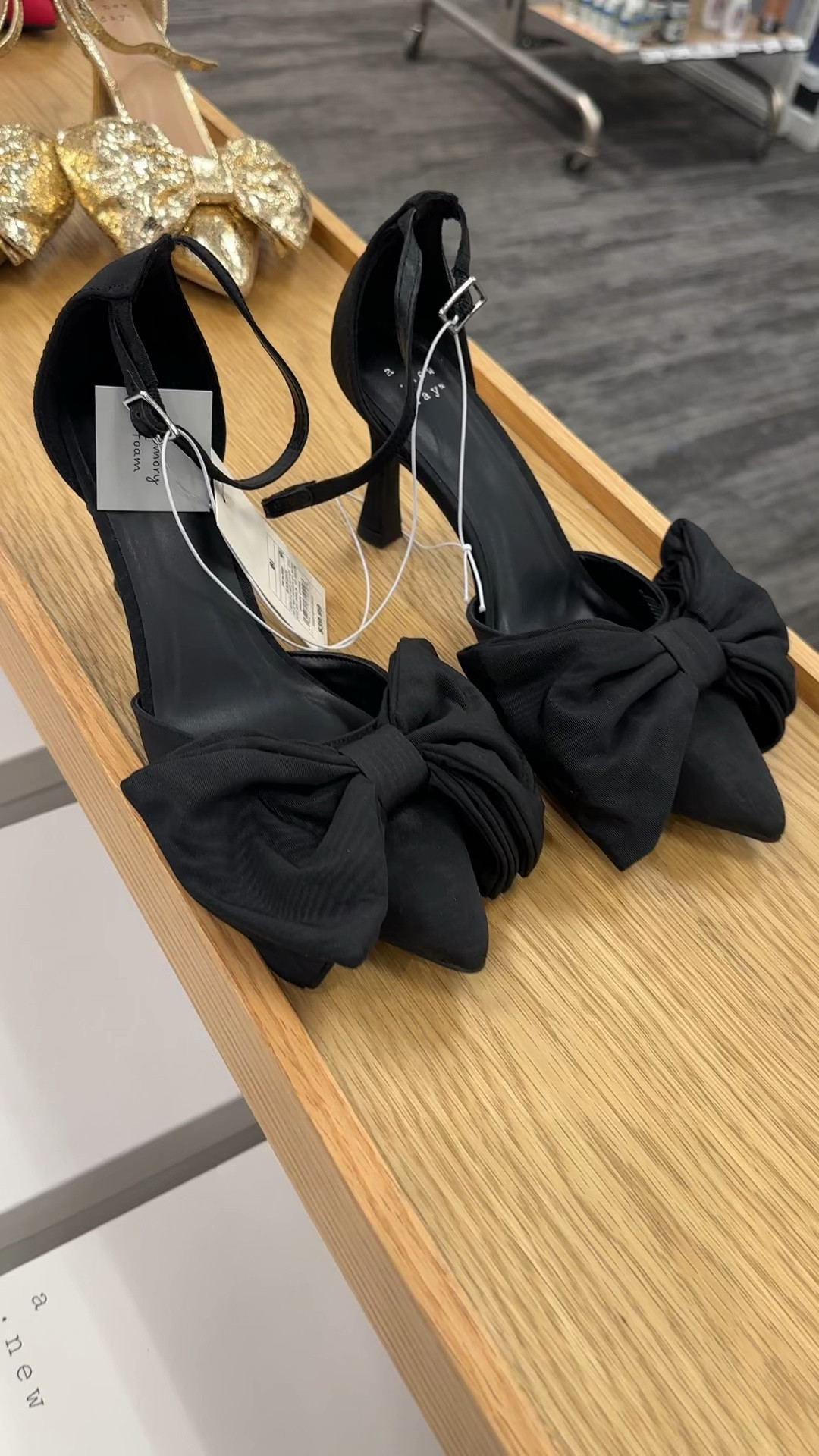 The CUTEST Party/Holiday Heels 👠🎄

#LTKHoliday #LTKShoeCrush #LTKSeasonal