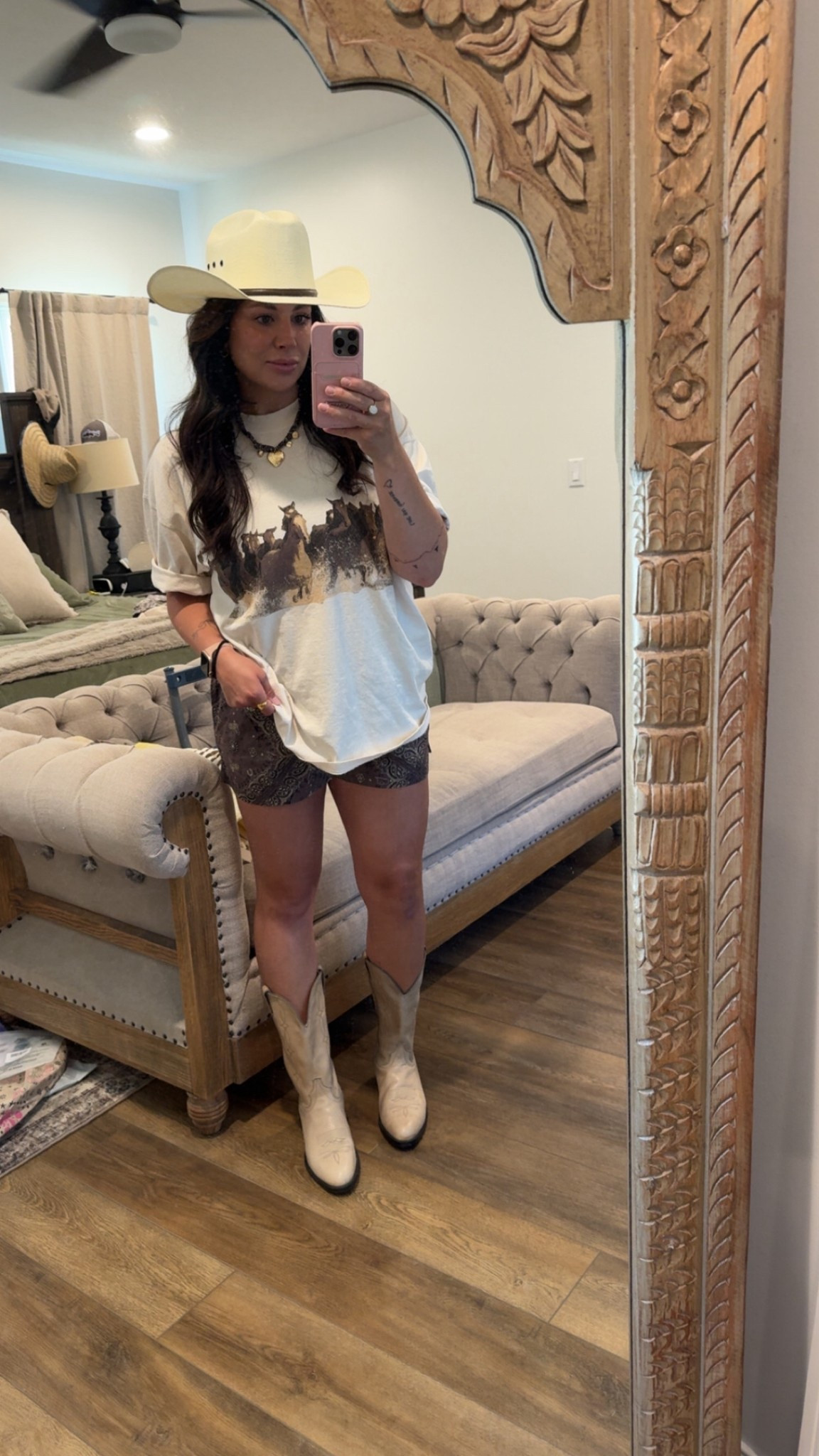 I’ll be wearing this outfit again🤠 the western bandana detail on these American Eagle boxers are pretty cute!! Boots are vintage!! 

#LTKFindsUnder100 #LTKParties #LTKSeasonal