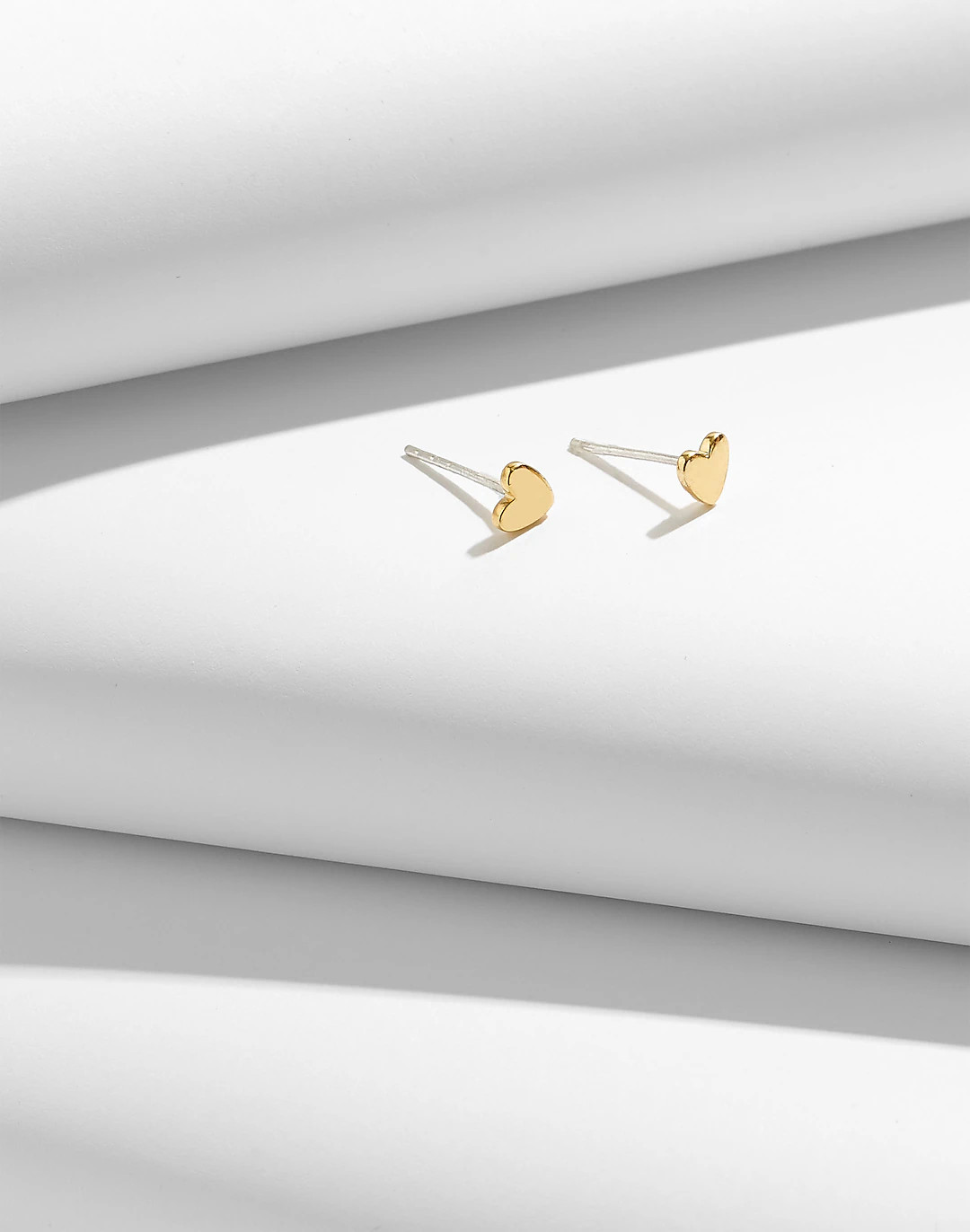 Demi-Fine Heart Stud Earrings | Madewell