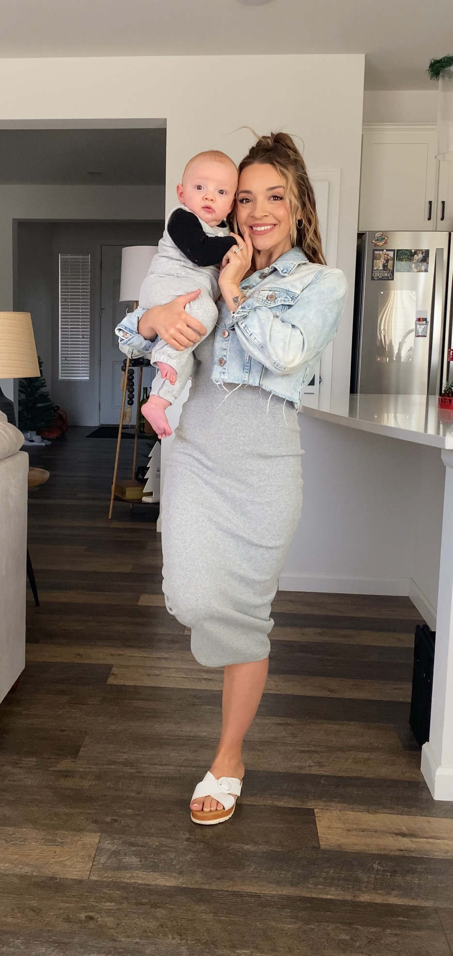 Mommy and me OOTD


#bodycondress #dress #jeanjacket #mommyandme #momandson #fallfashion

#LTKstyletip #LTKfindsunder50 #LTKbaby