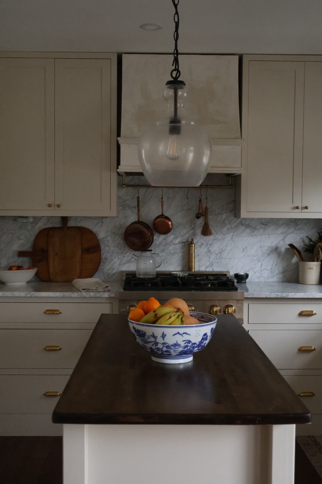 I recently Thrifted this delft/chinoserie fruit bowl & while i couodnt find my exact one, i’ve found a few for you! 

#LTKHome