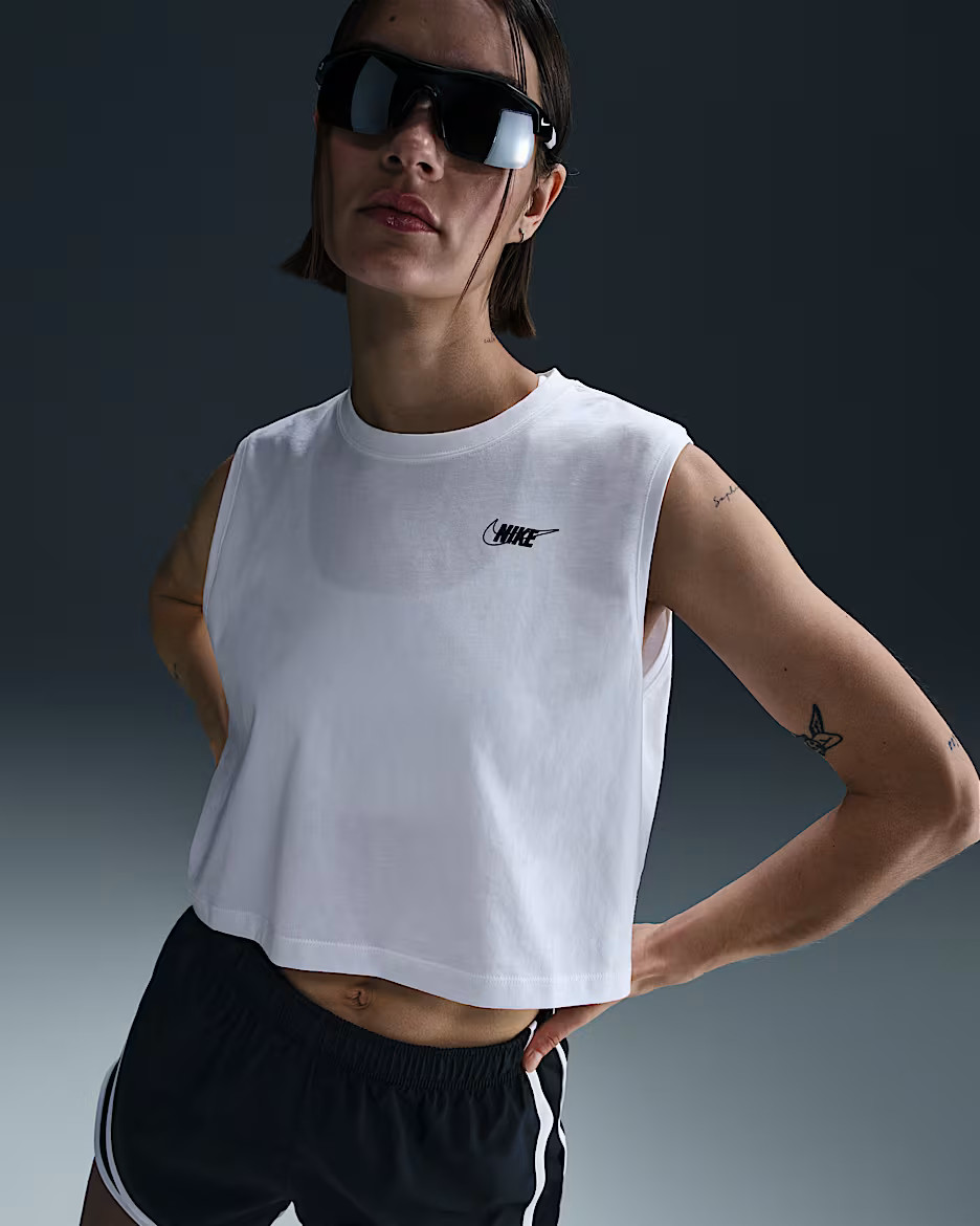 Nike Sportswear ClubWomen's Sleeveless Cropped Graphic T-Shirt | Nike (US)