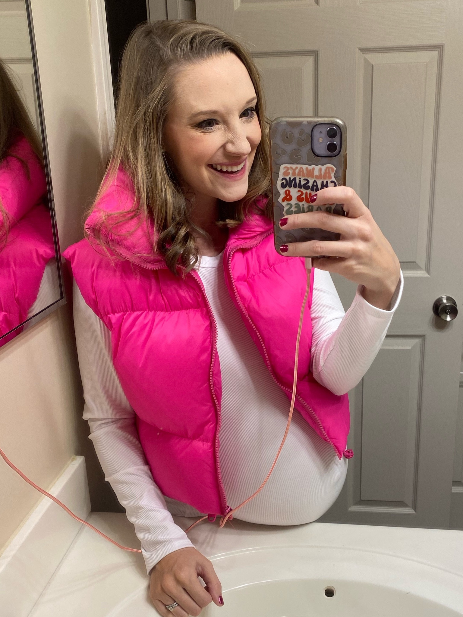I am loving this hot pink cropped puffer vest from Walmart! Paired with a white ribbed long sleeve shirt!! Makes for a cute and cozy outfit!! Valentine’s Day outfit idea!! 

#LTKSeasonal