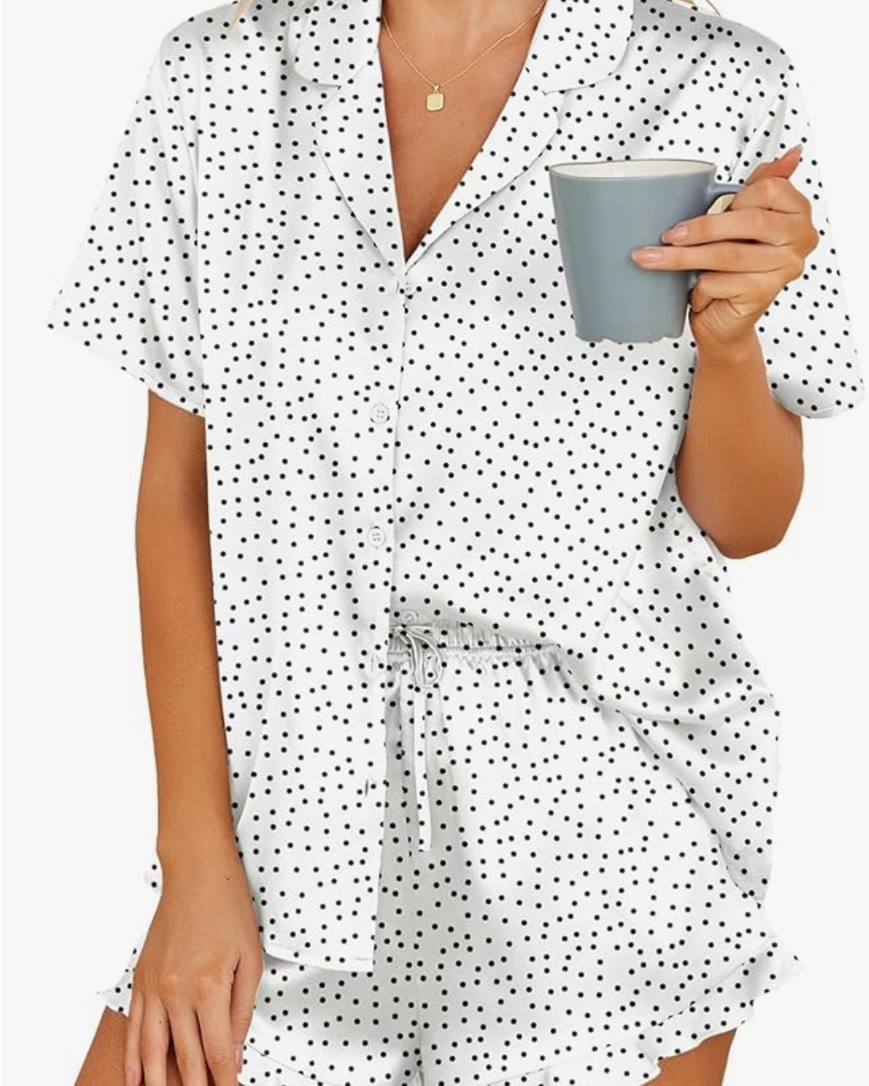 Cute pjs for those summer nights 

#LTKfindsunder50 #LTKGiftGuide