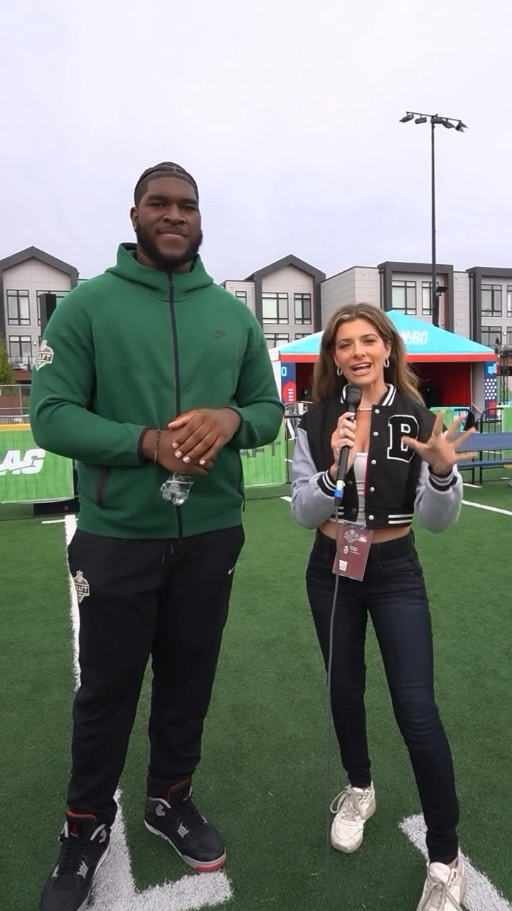 Ahead of the NFL Draft, @alabamafbl’s @tbook._ spent the morning doing drills, sharing skills, and inspiring the next generation of @specialolympics athletes. He spoke with me about the opportunity to give back—and even gave me a quick lesson on the field 🙌

#LTKFindsUnder50 #LTKActive #LTKPetite