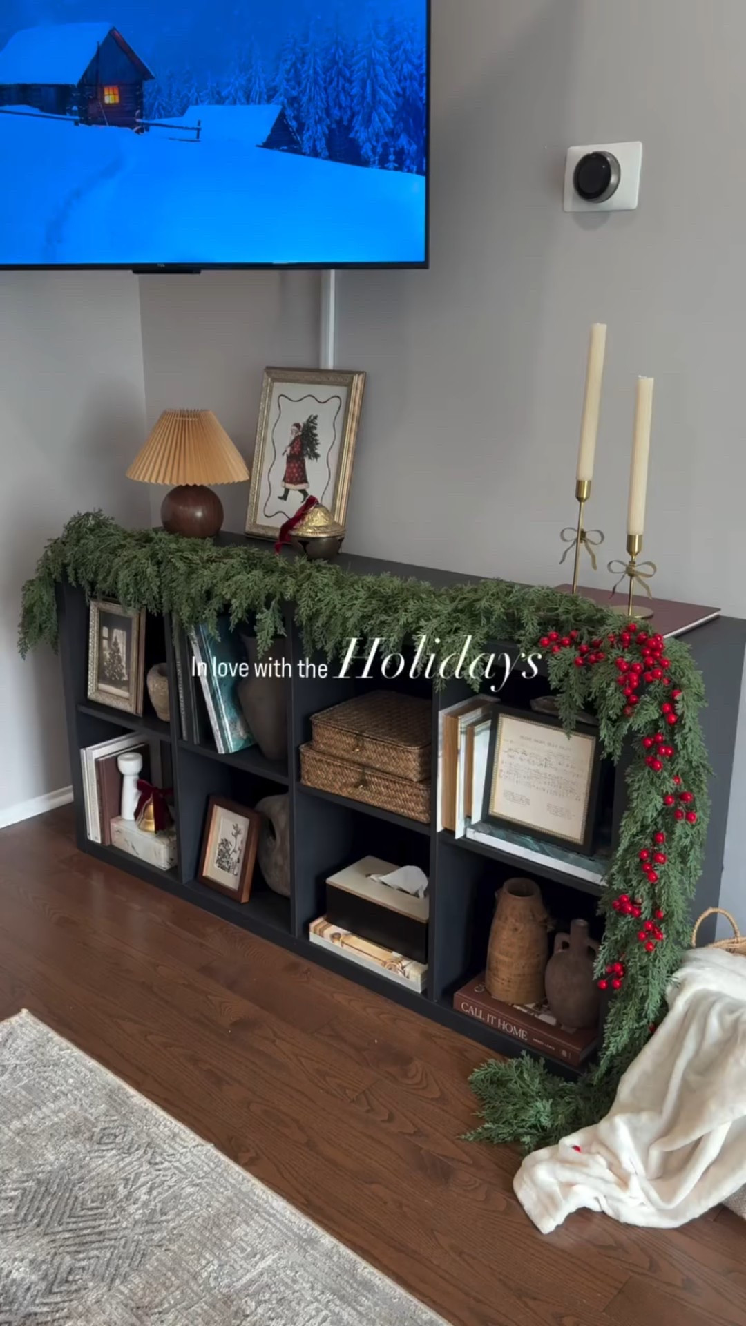 A little glimpse of this year’s decor! ✨

I’m holding off on putting everything up until the second weekend of November .I need time to clean and start with a fresh slate.

When are you putting up your tree? 🎄